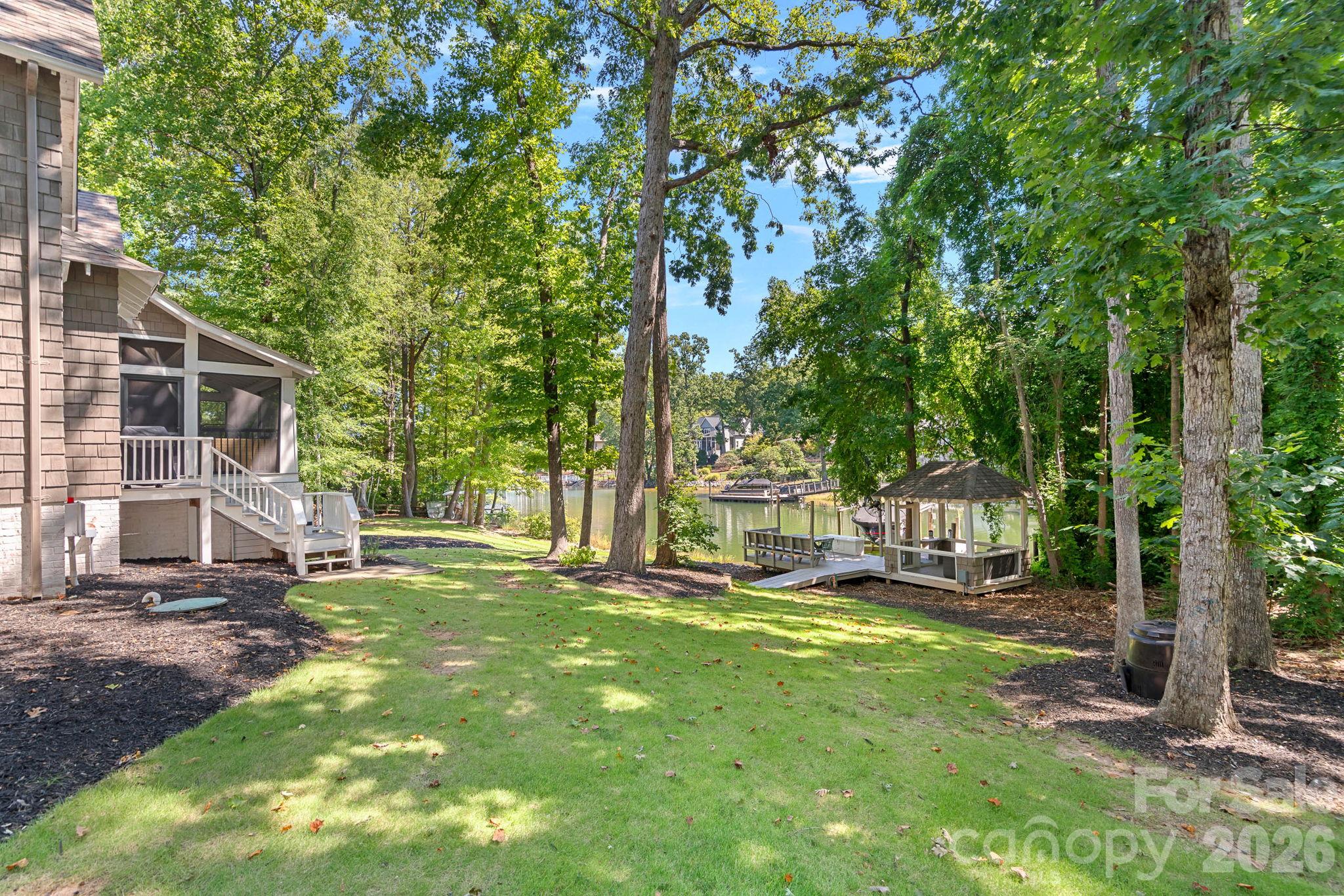 19610 Weavers Circle Property Photo 32