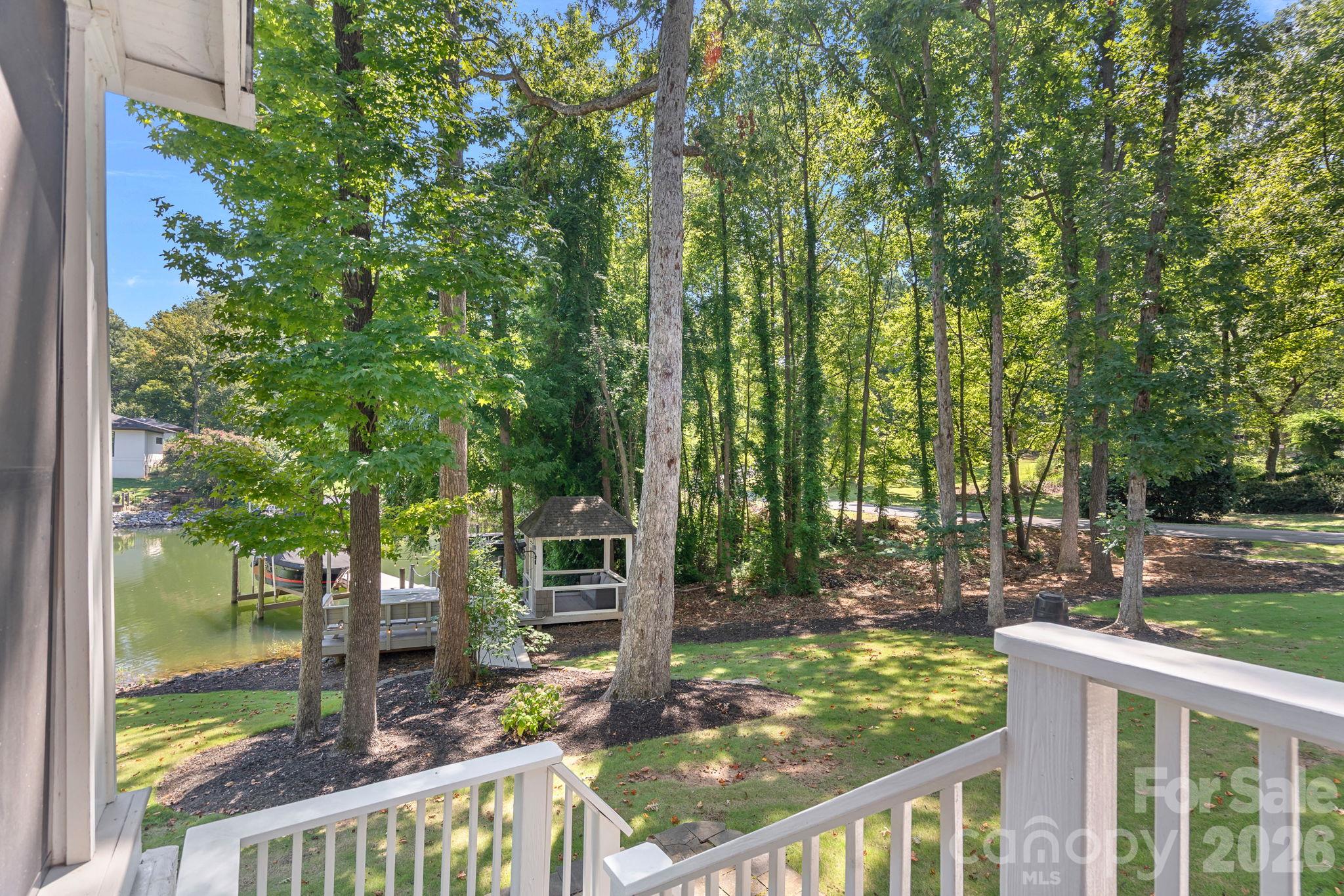 19610 Weavers Circle Property Photo 33