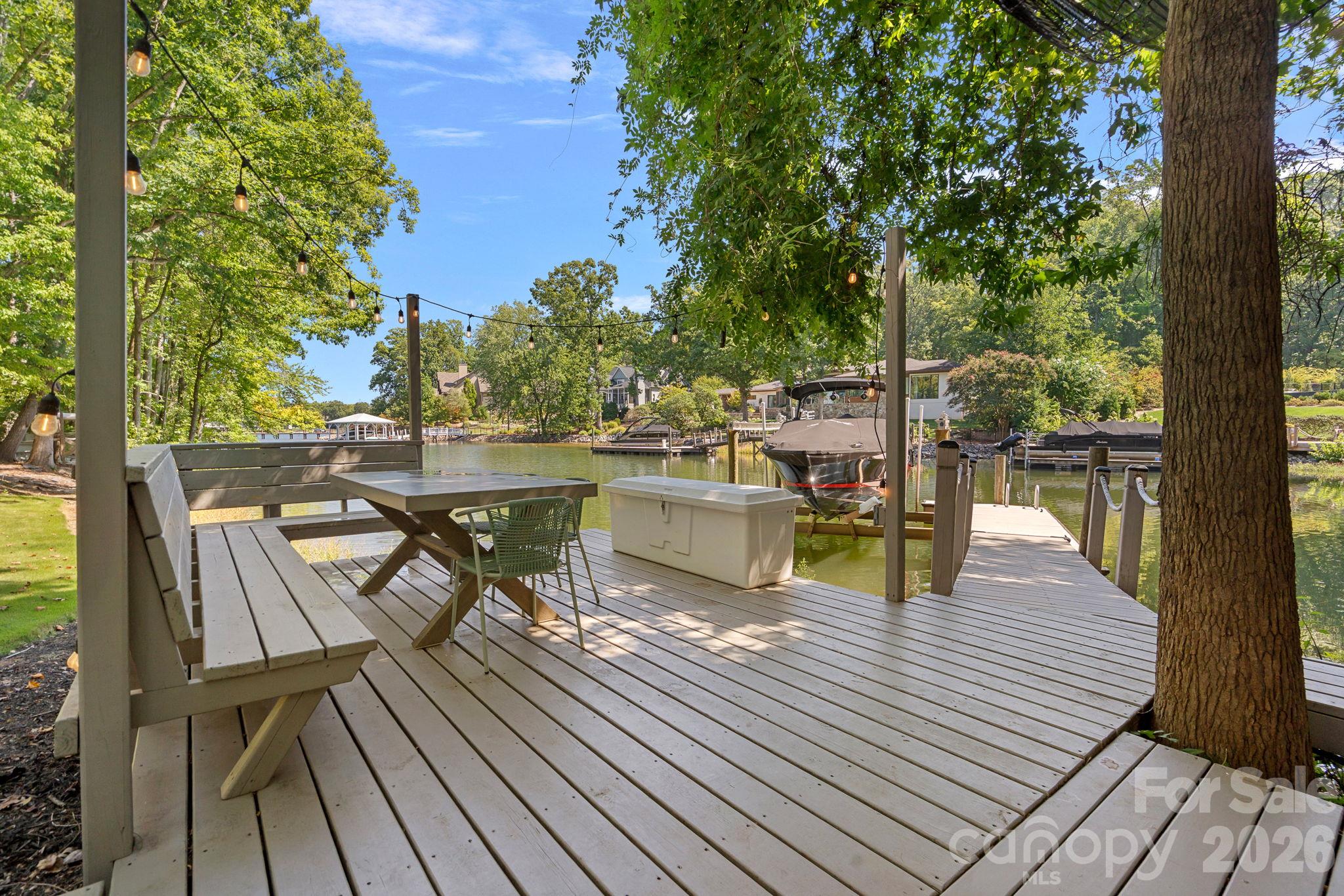 19610 Weavers Circle Property Photo 36