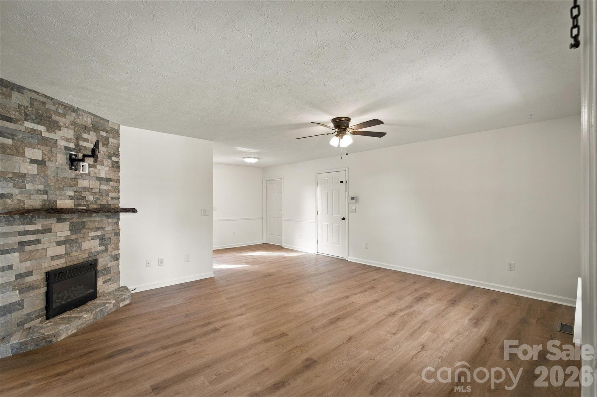 37 Laurel Street Property Photo 4