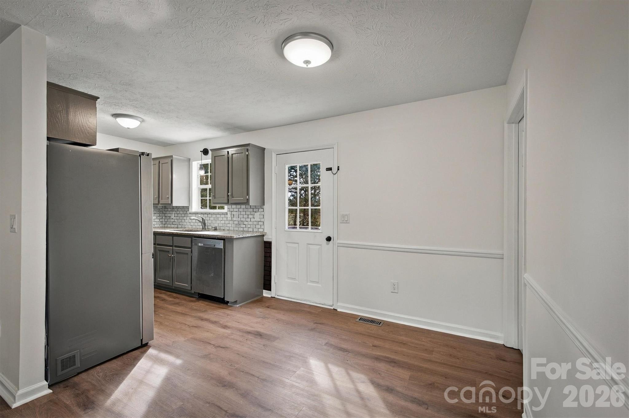 37 Laurel Street Property Photo 6