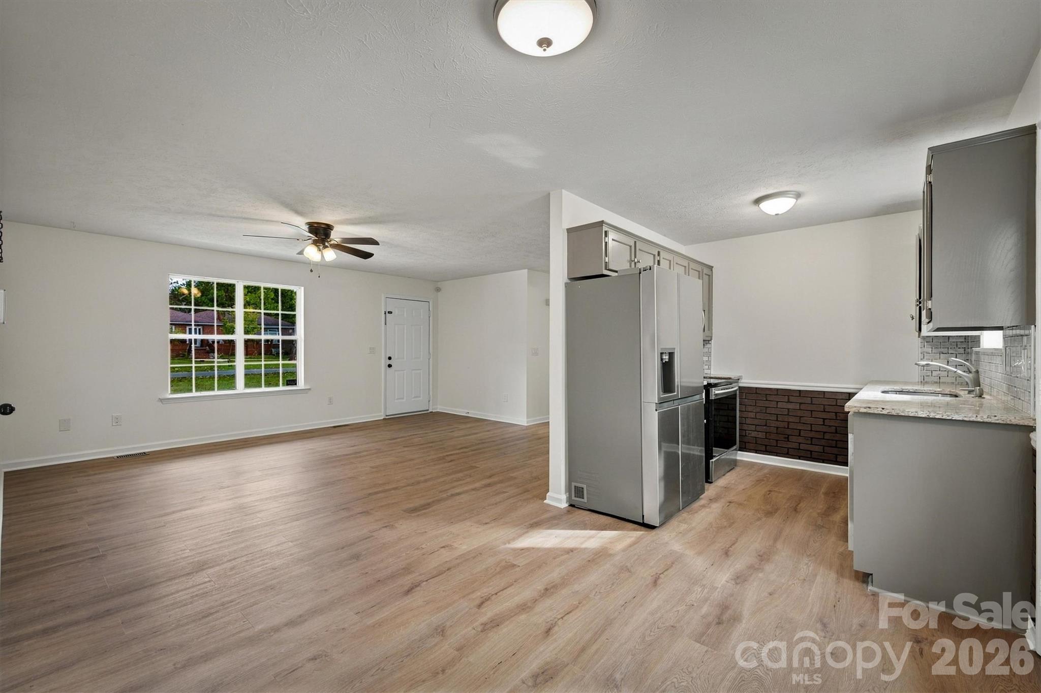 37 Laurel Street Property Photo 7