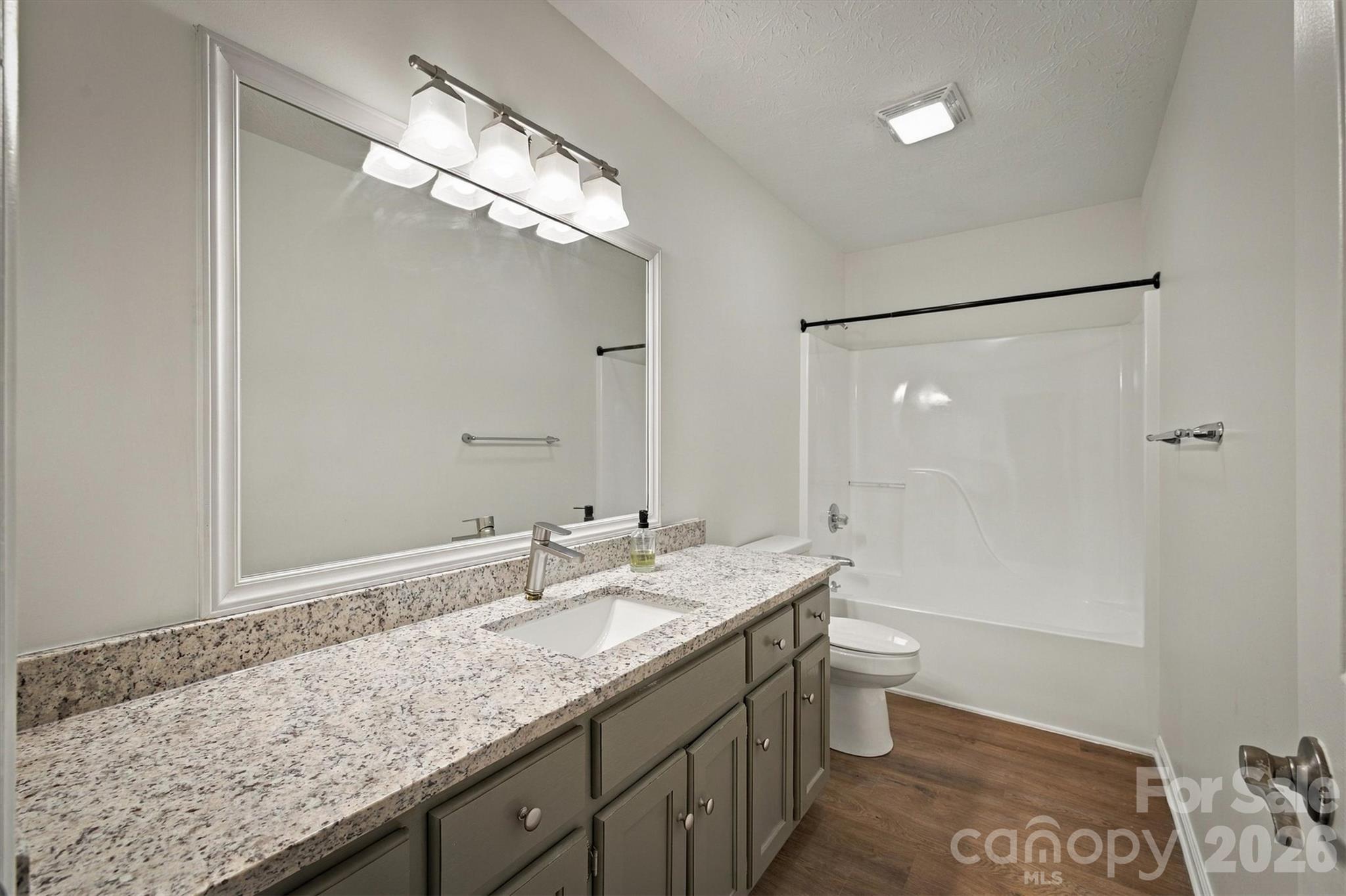 37 Laurel Street Property Photo 14
