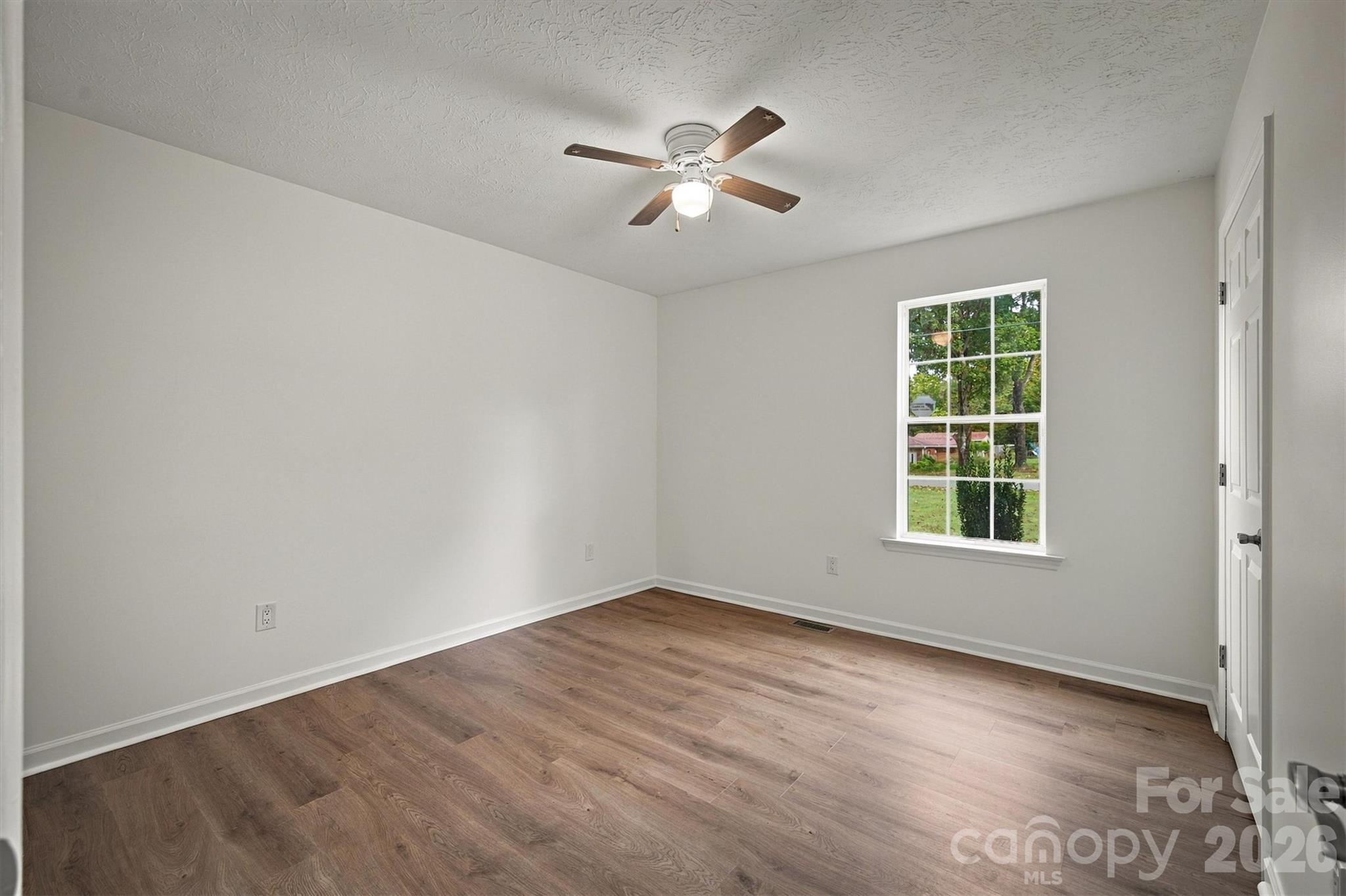 37 Laurel Street Property Photo 15