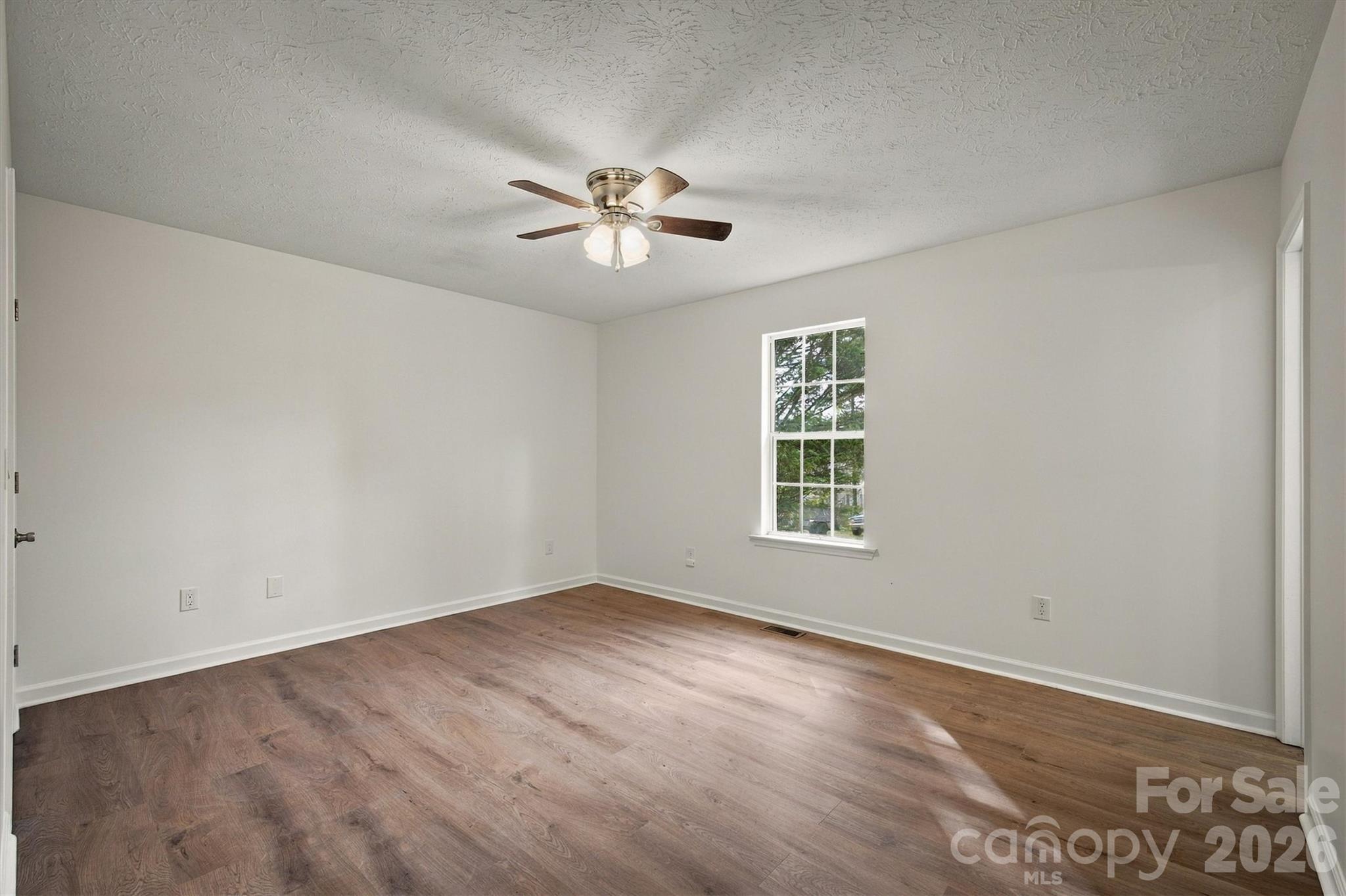 37 Laurel Street Property Photo 17