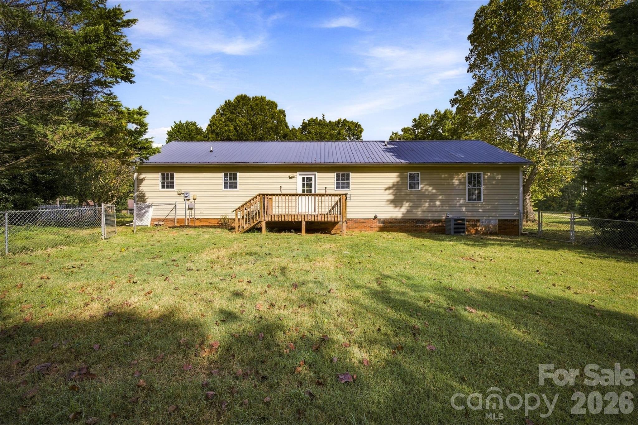 37 Laurel Street Property Photo 25