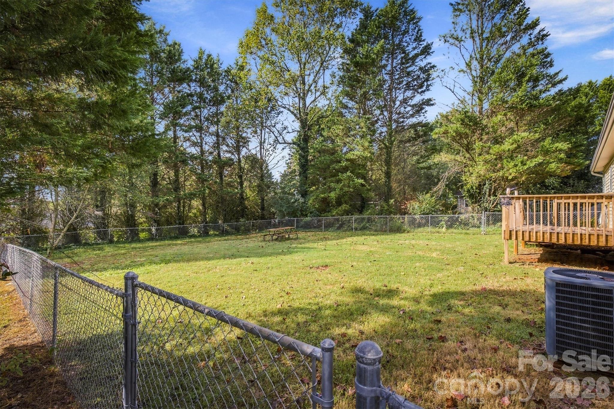 37 Laurel Street Property Photo 26