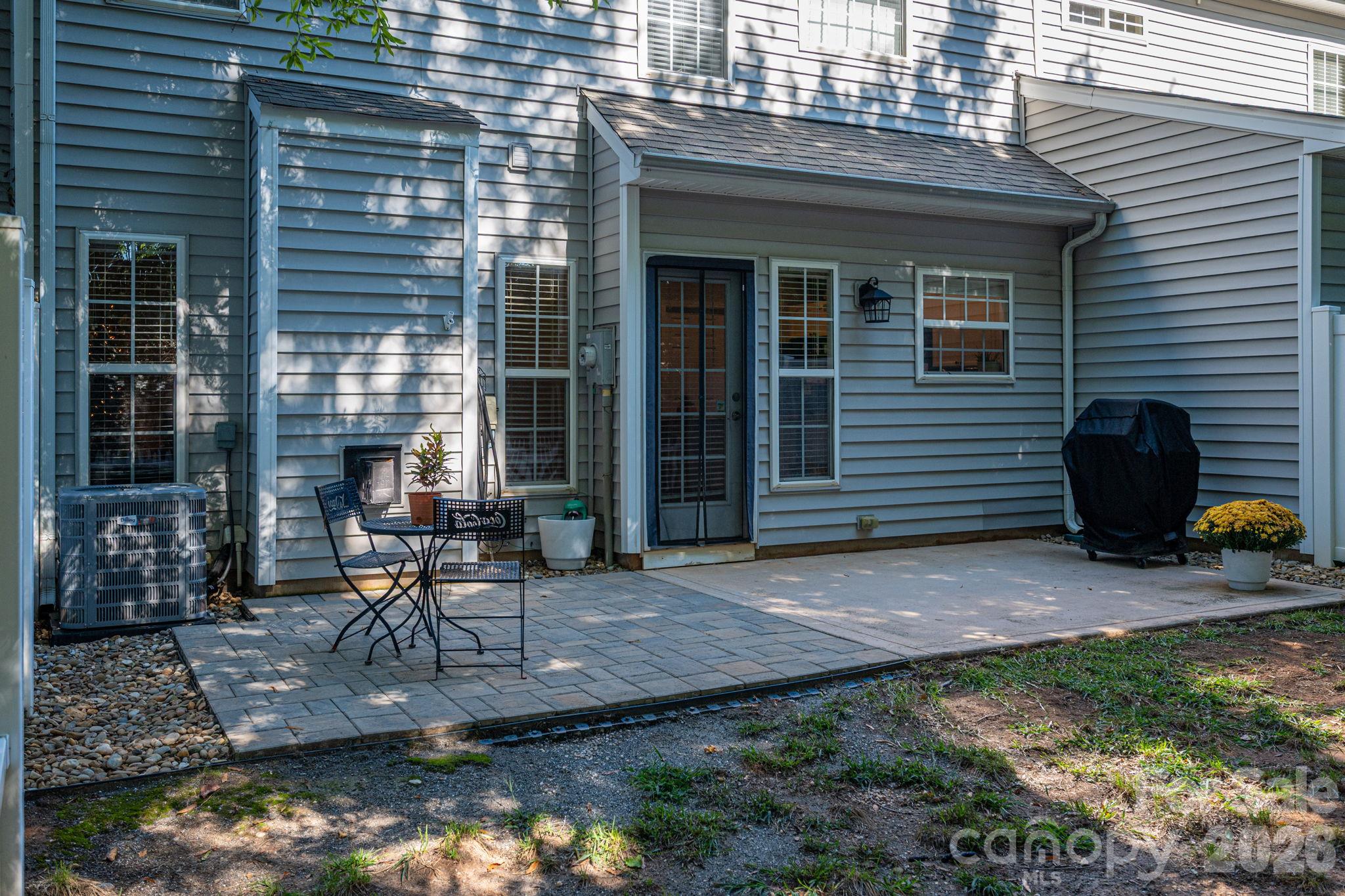 7904 Mariners Pointe Circle Property Photo 27
