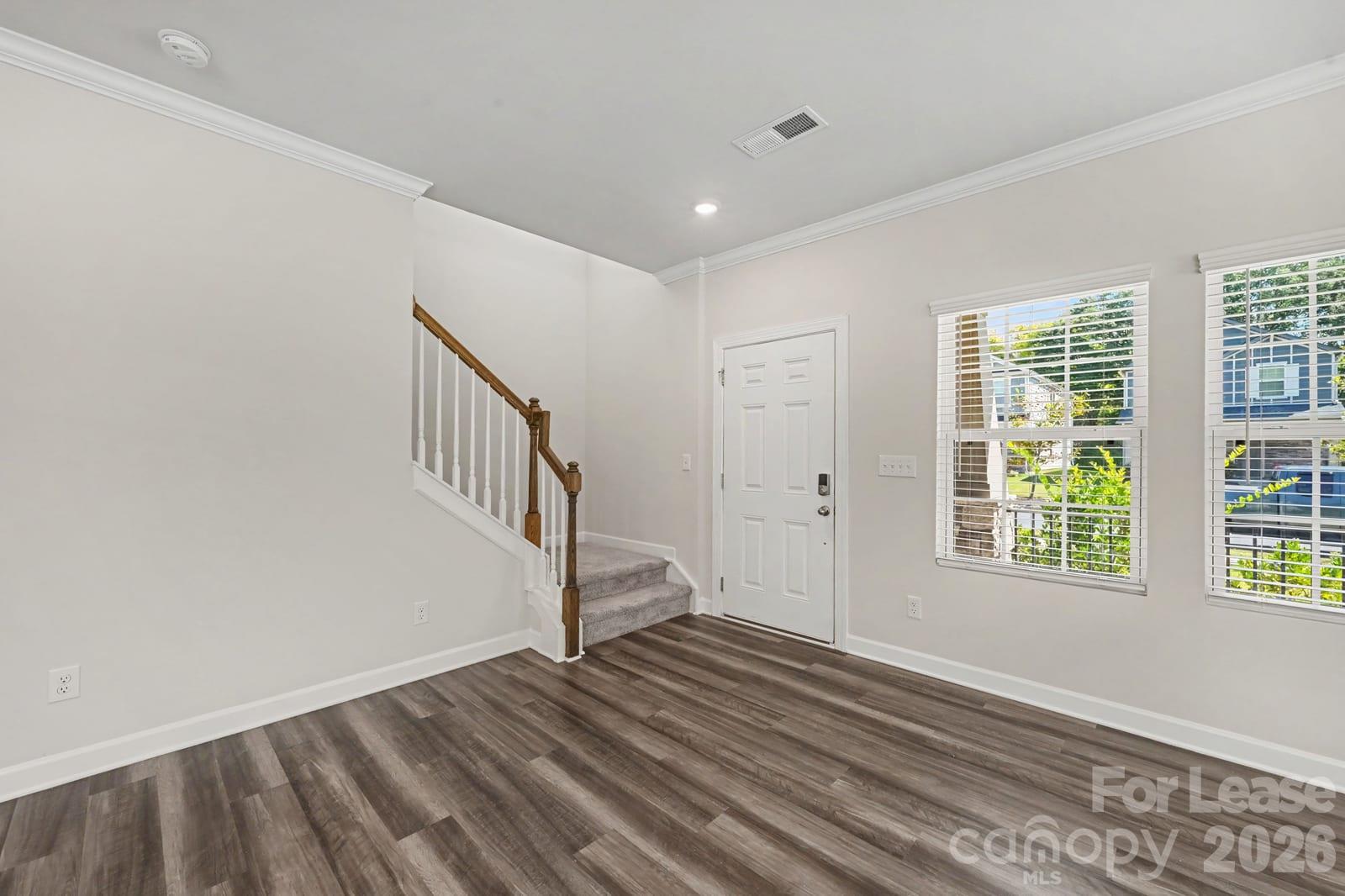 341 Cranford Drive Property Photo 7