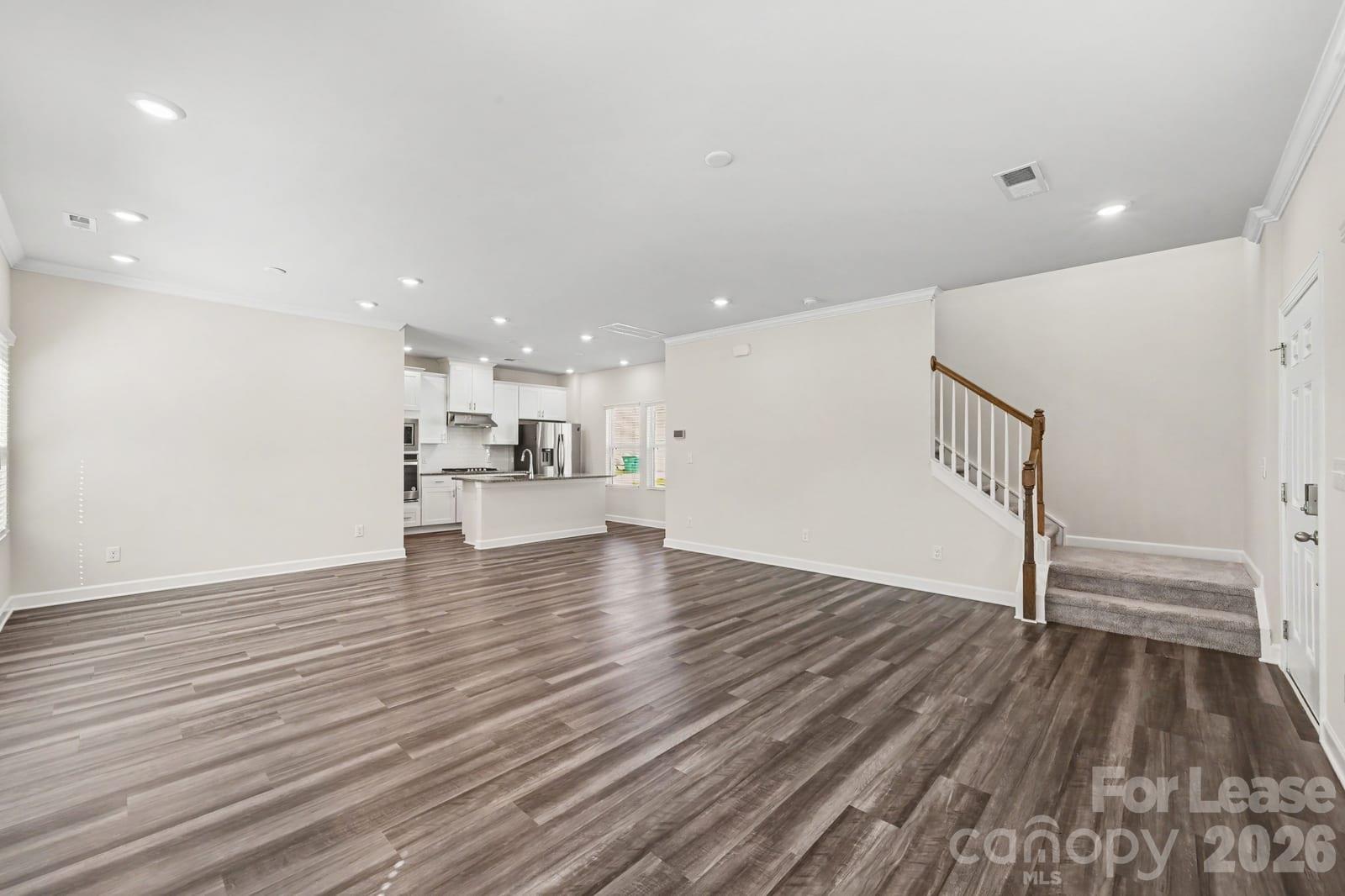 341 Cranford Drive Property Photo 9