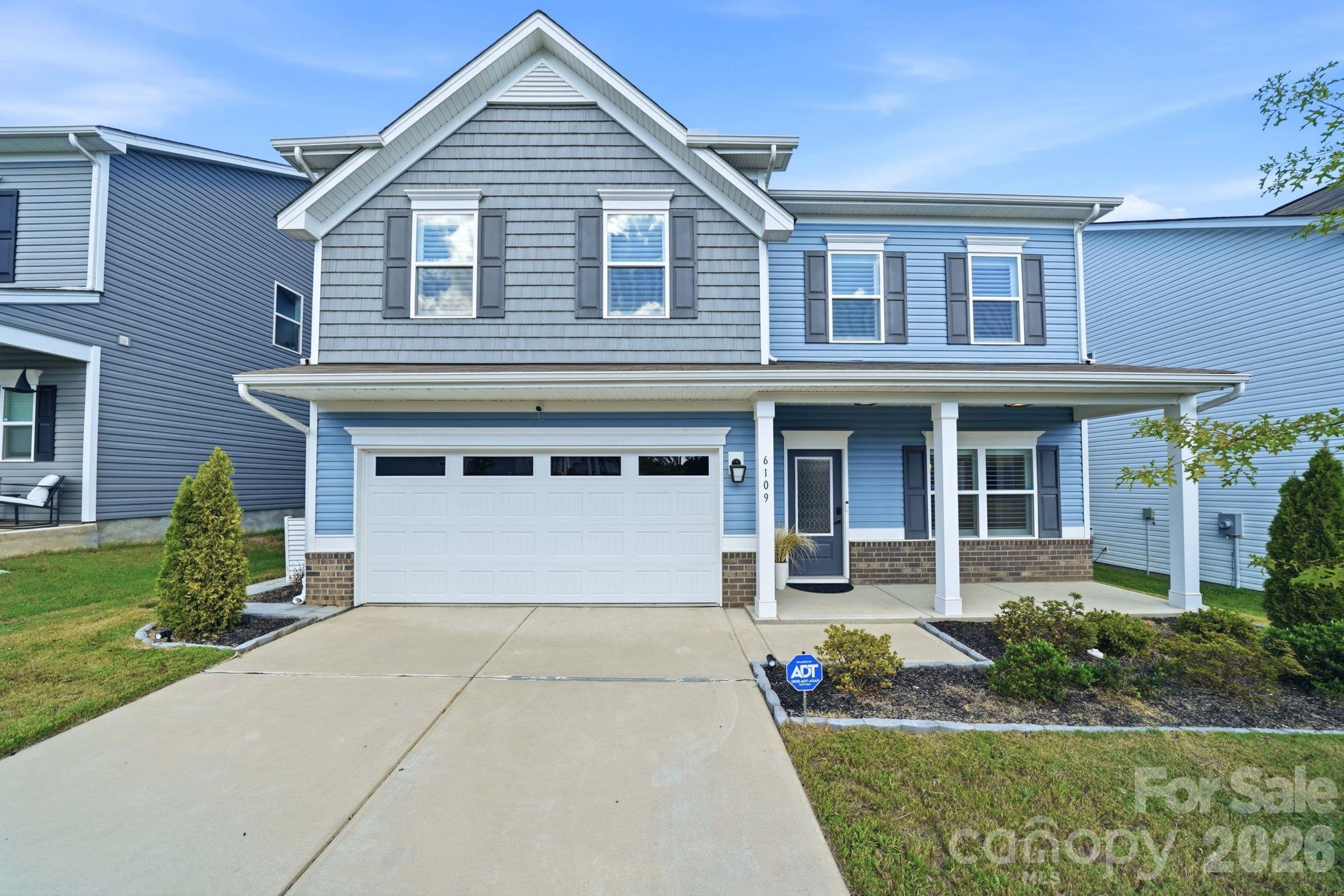 6109 Sunspear Lane Property Photo 1