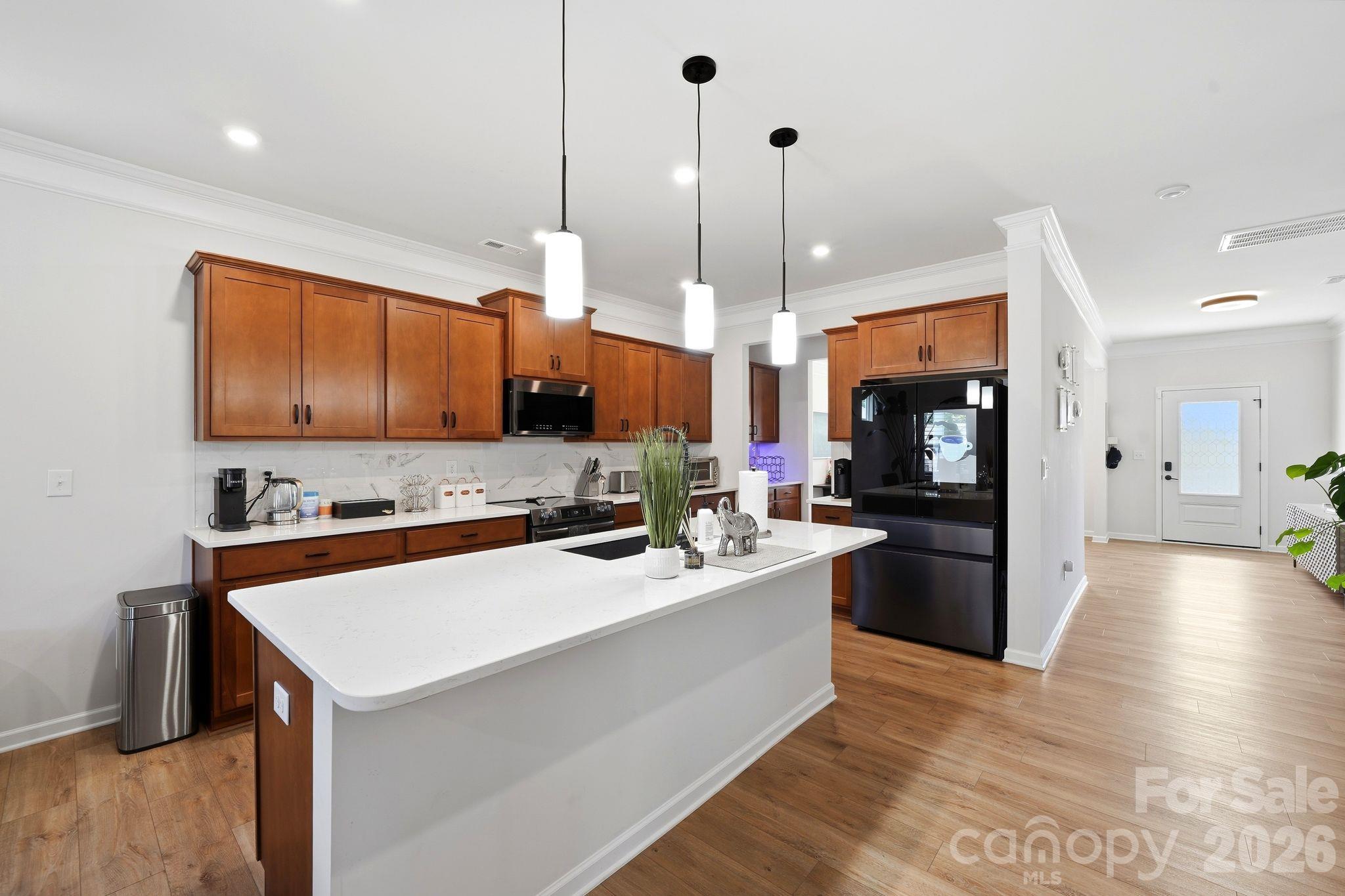 6109 Sunspear Lane Property Photo 12