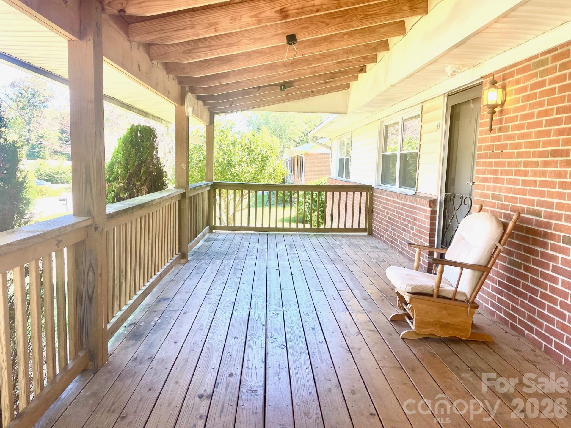 13 Looking Glass Lane Property Photo 3