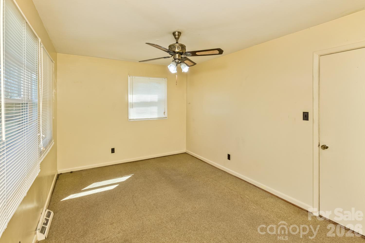 13 Looking Glass Lane Property Photo 13