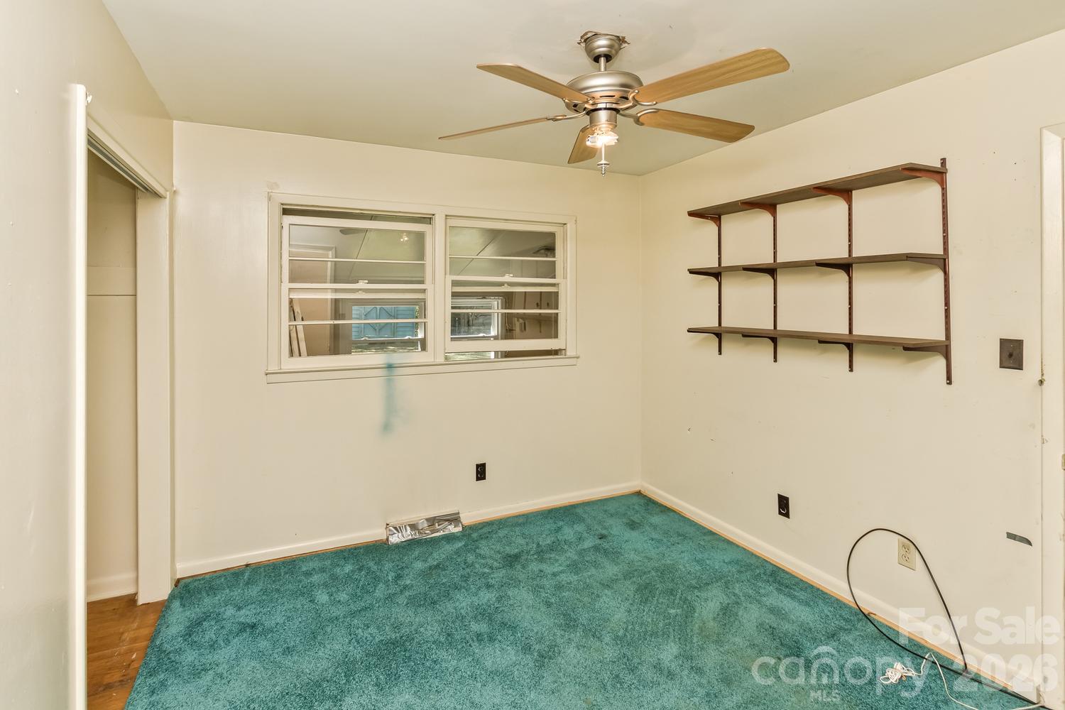 13 Looking Glass Lane Property Photo 19