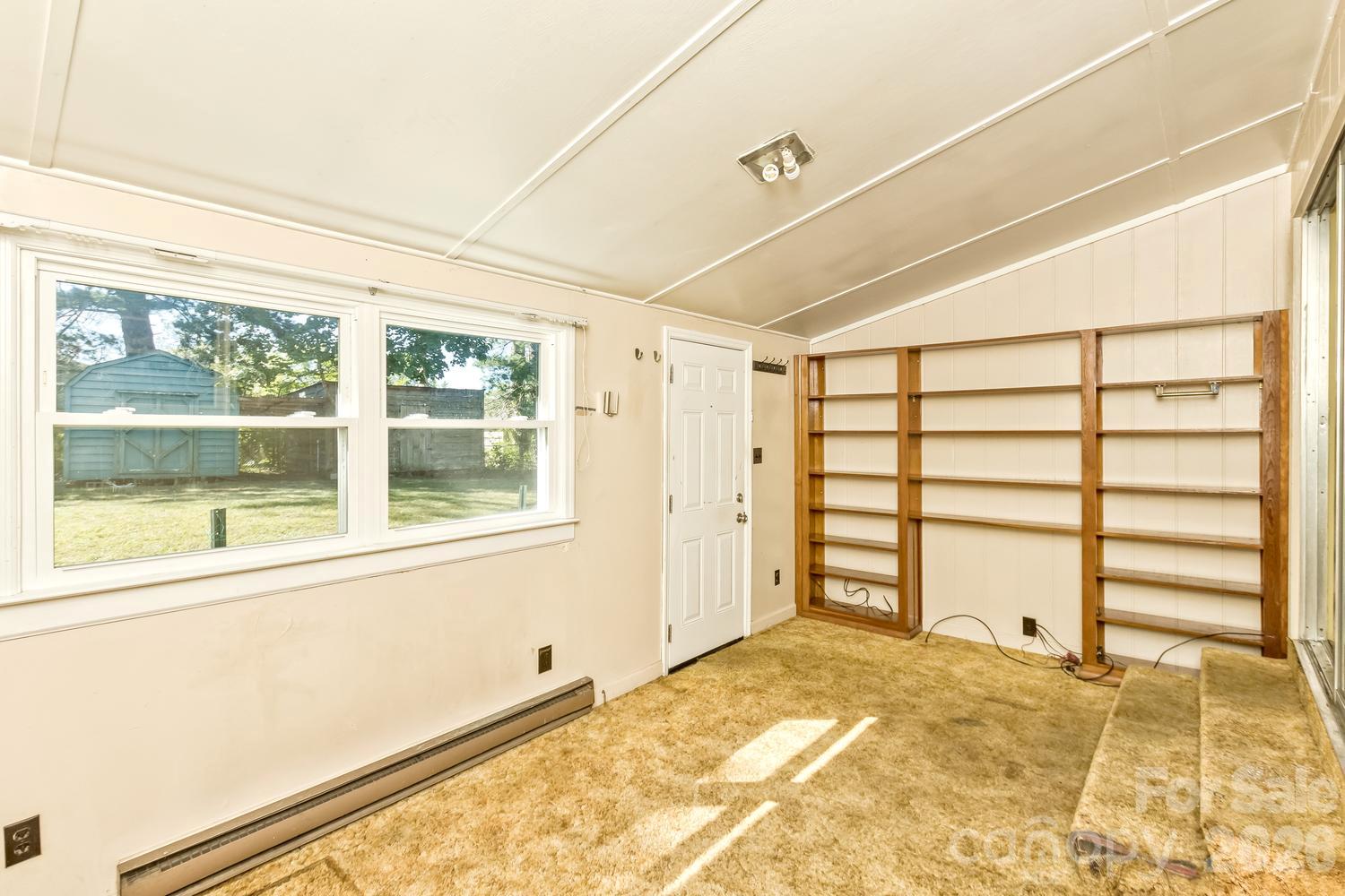 13 Looking Glass Lane Property Photo 20