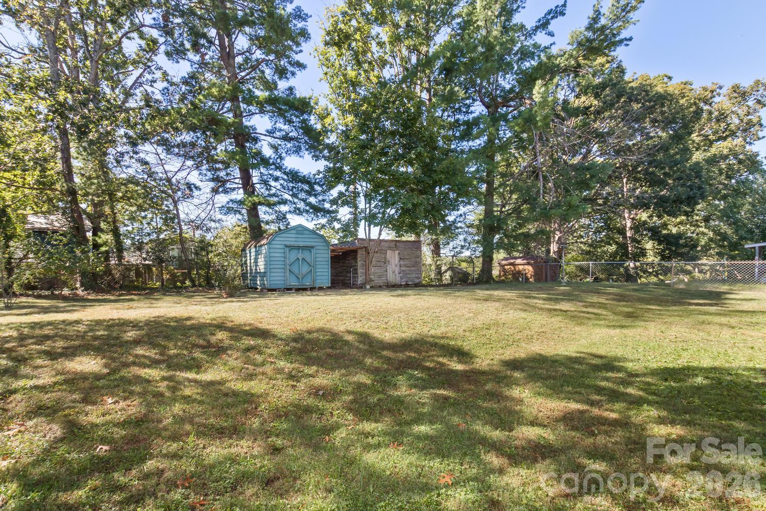 13 Looking Glass Lane Property Photo 28