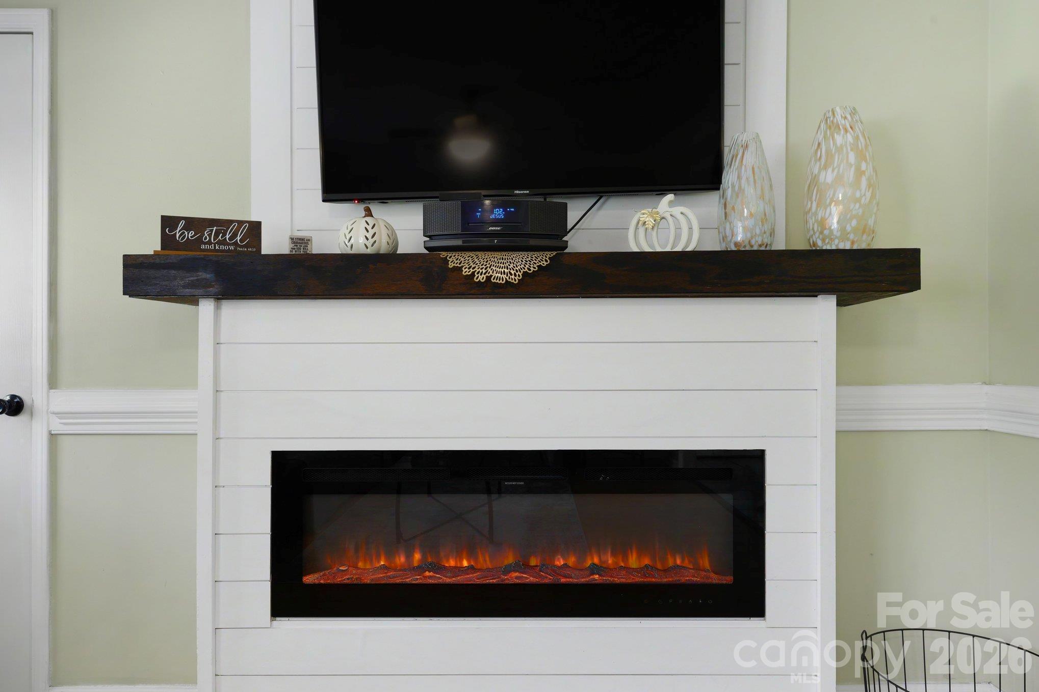 160 E Chamblee Drive Property Photo 7