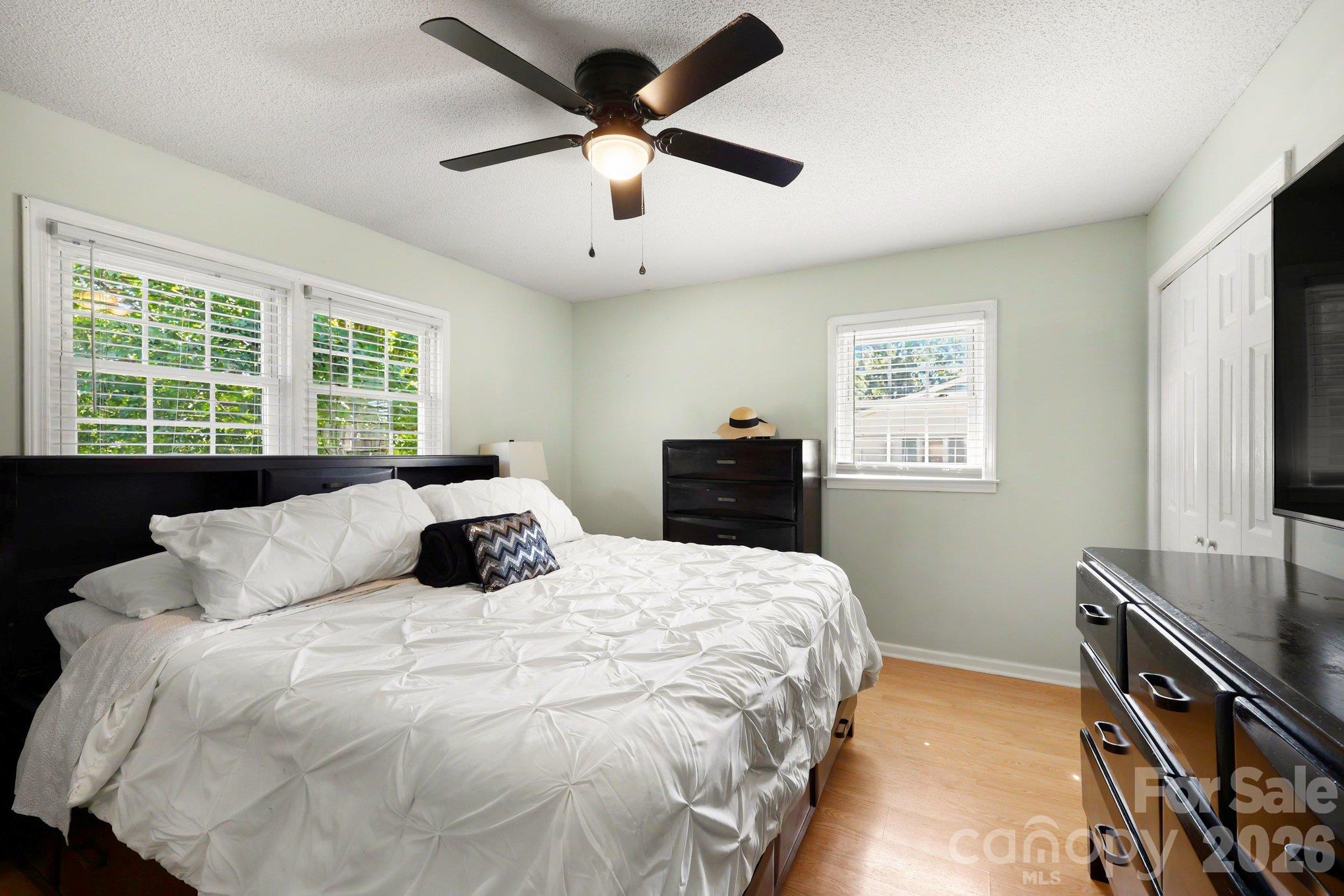 160 E Chamblee Drive Property Photo 14