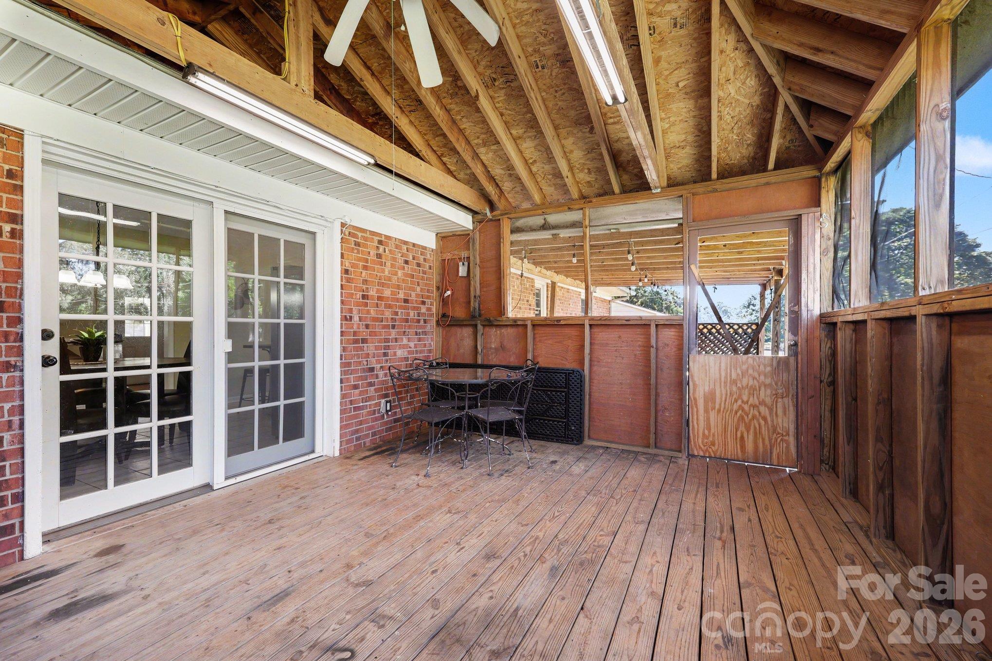160 E Chamblee Drive Property Photo 24
