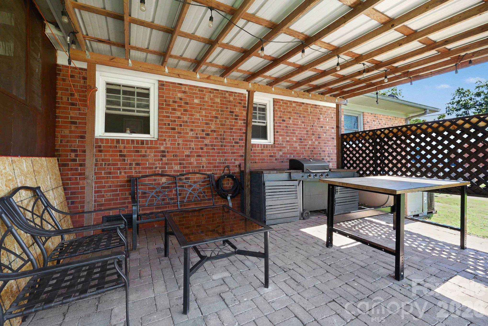 160 E Chamblee Drive Property Photo 25