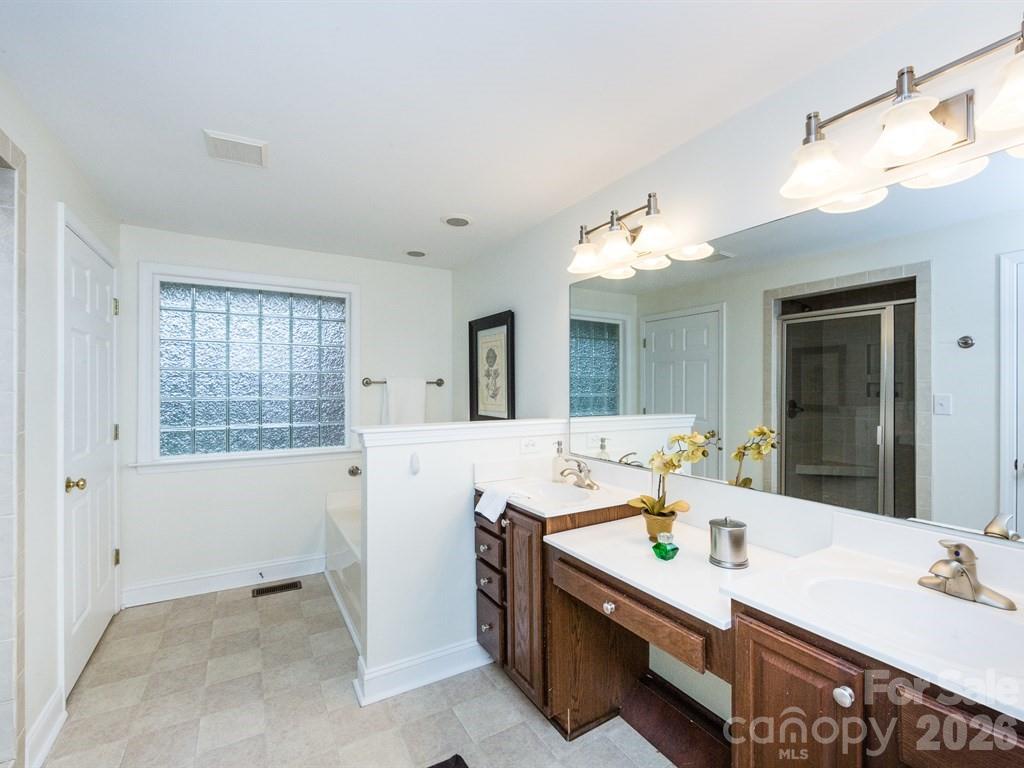 4320 Craig Avenue Property Photo 6