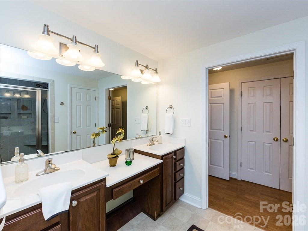 4320 Craig Avenue Property Photo 7