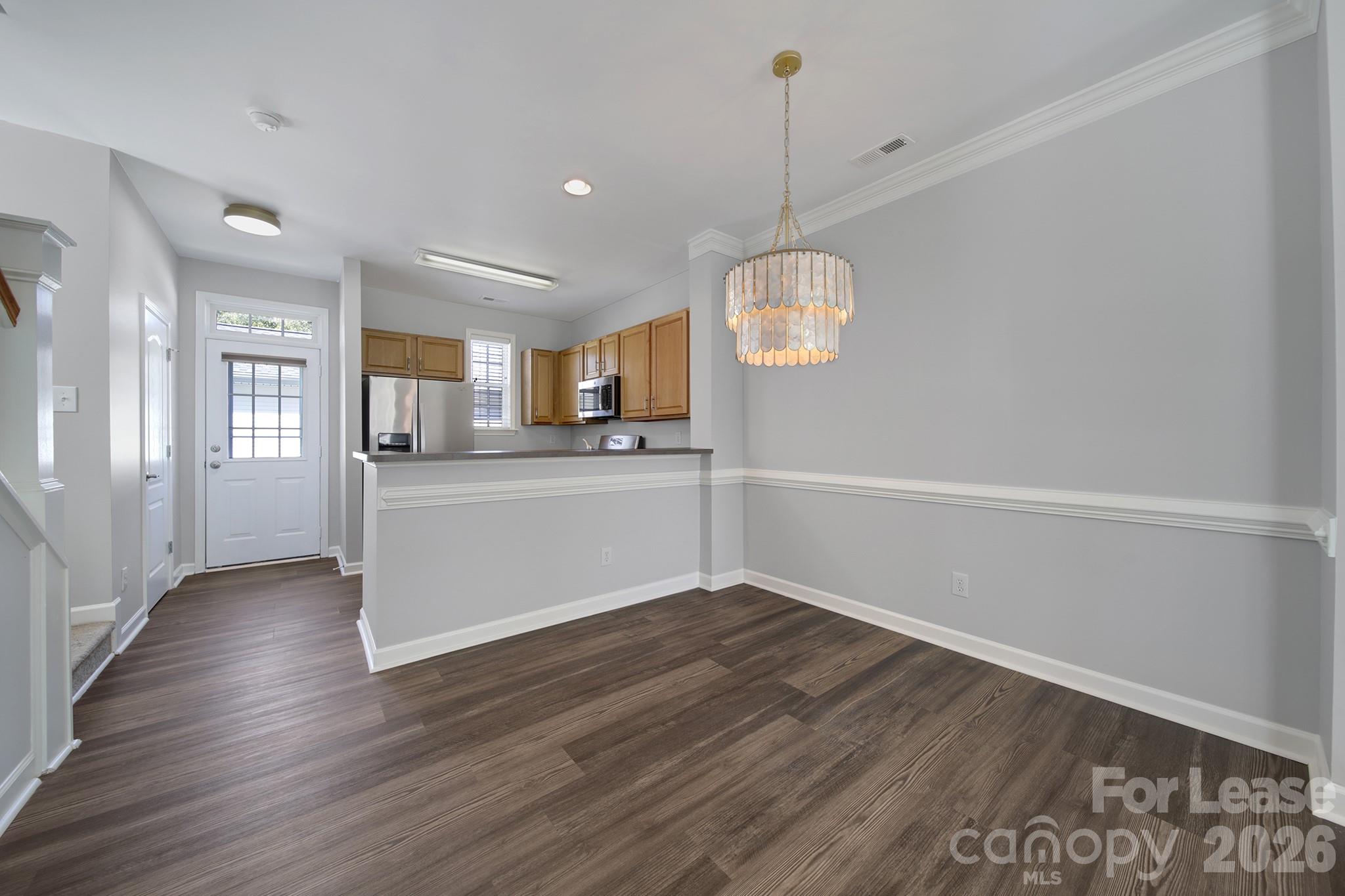 635 Old Meeting Way Property Photo 7