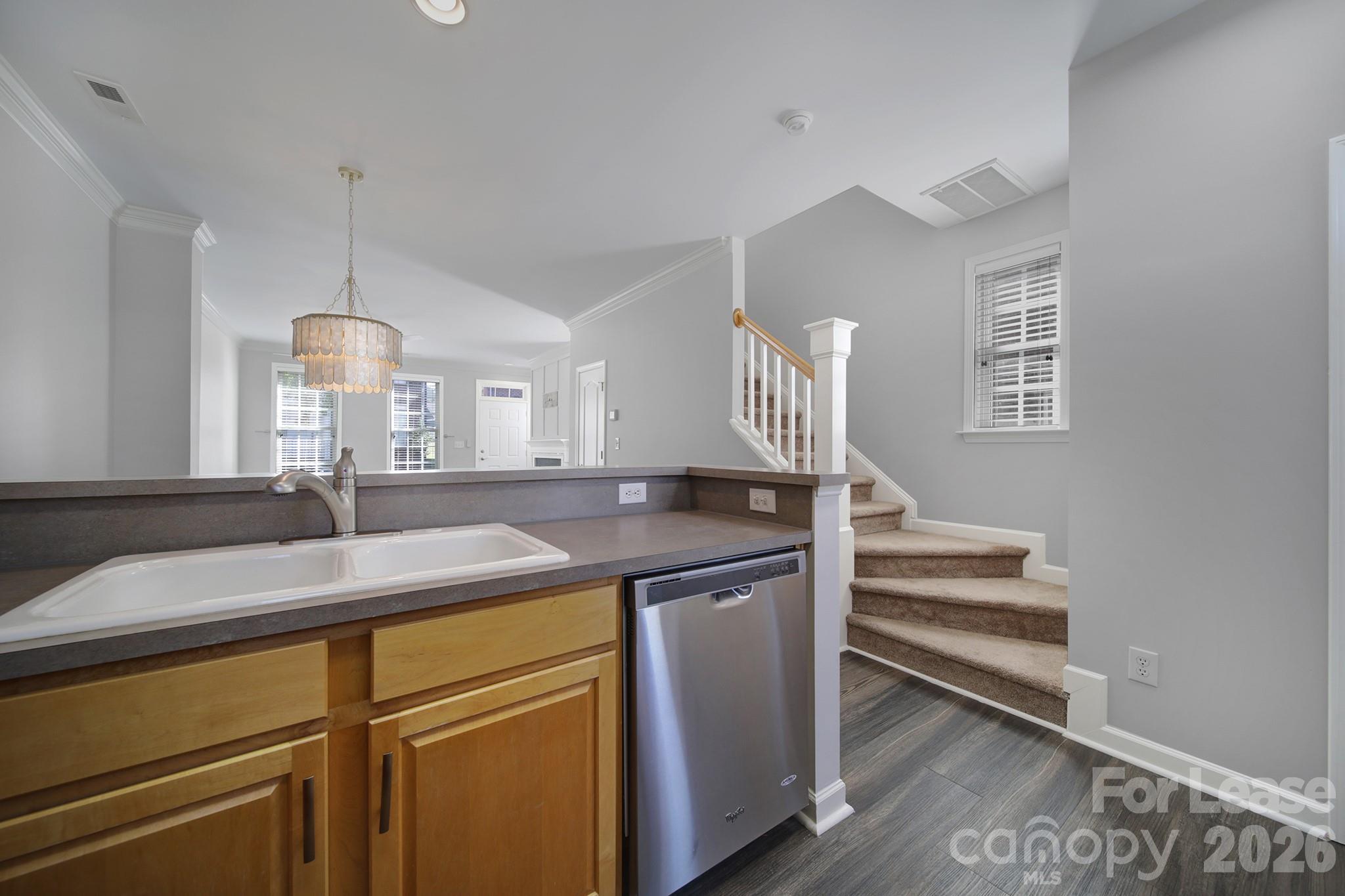 635 Old Meeting Way Property Photo 10