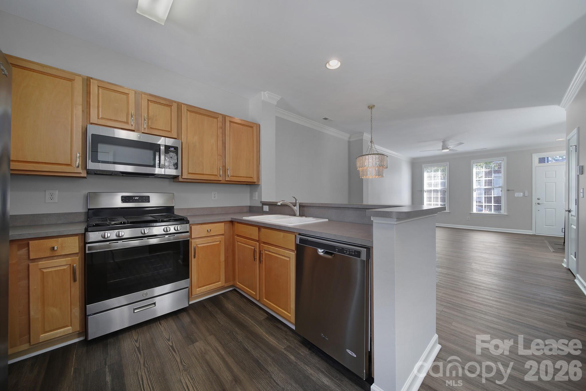 635 Old Meeting Way Property Photo 11