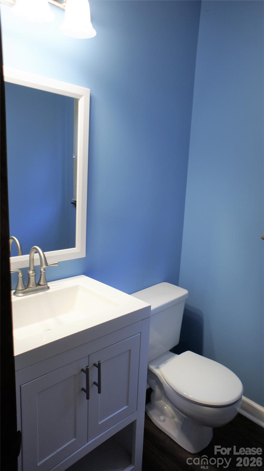 2308 Heathershire Lane Property Photo 14