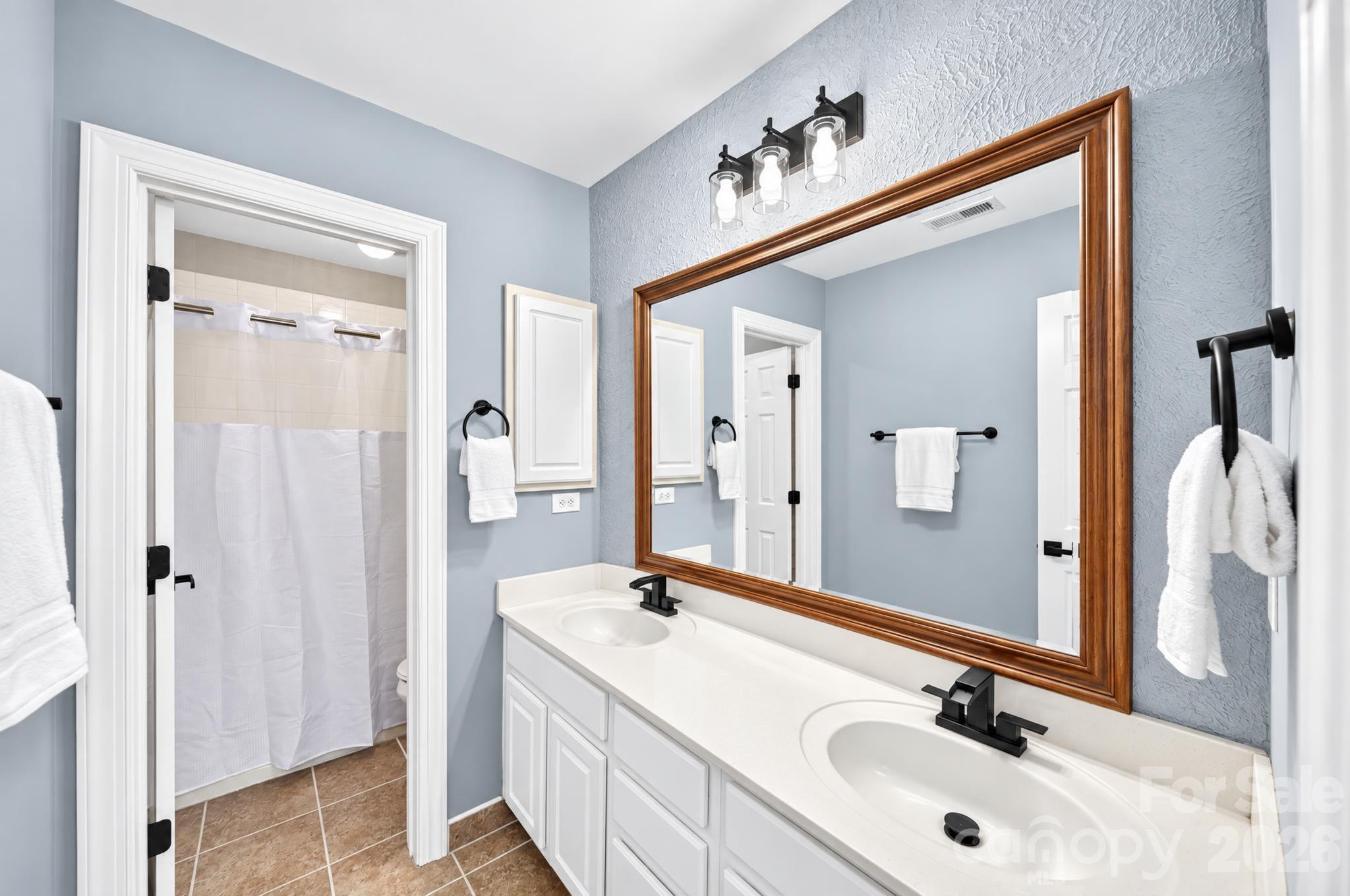 11528 Essex Fells Drive Property Photo 31
