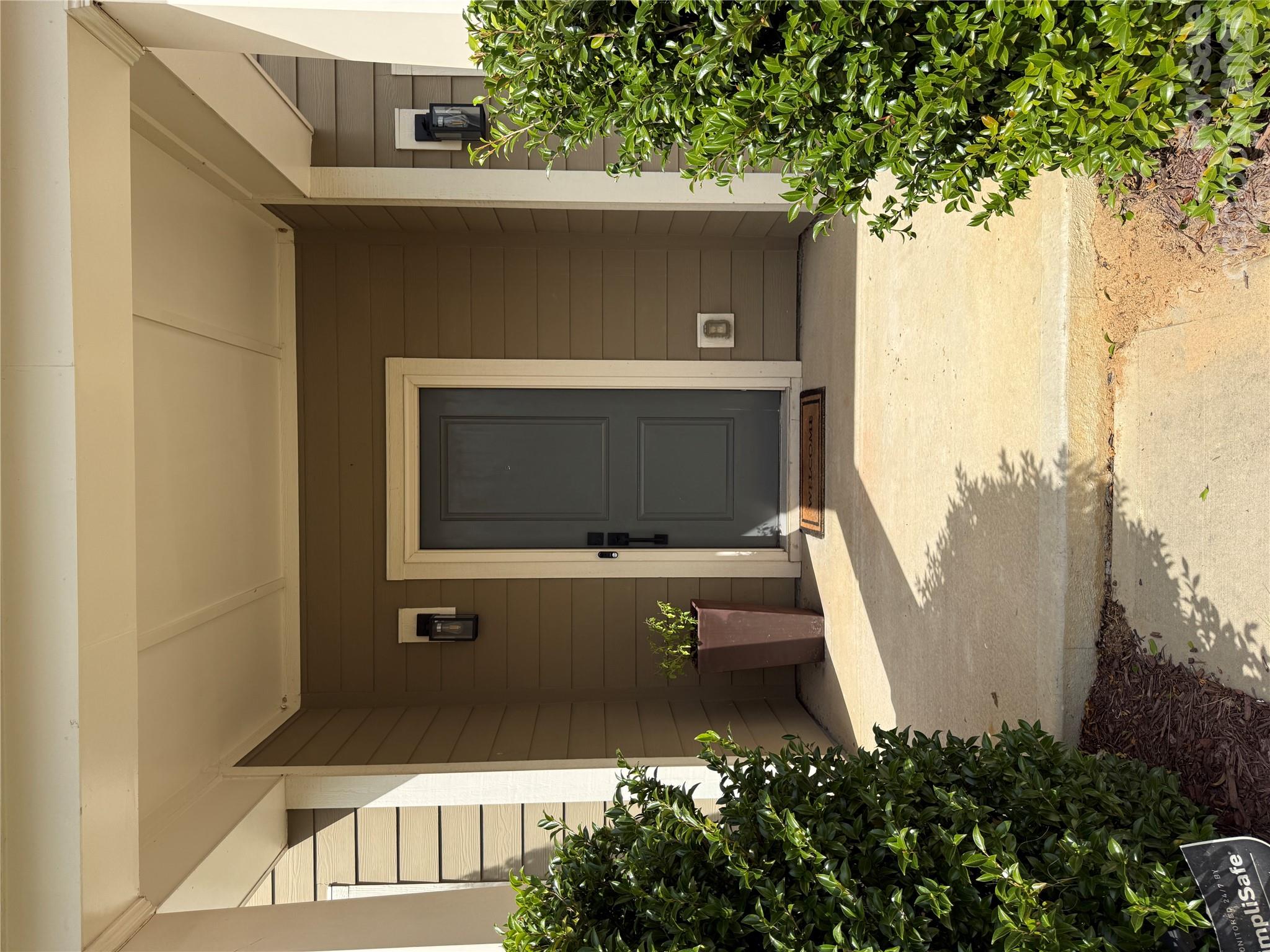 2030 Pine Siskin Court Property Photo 3