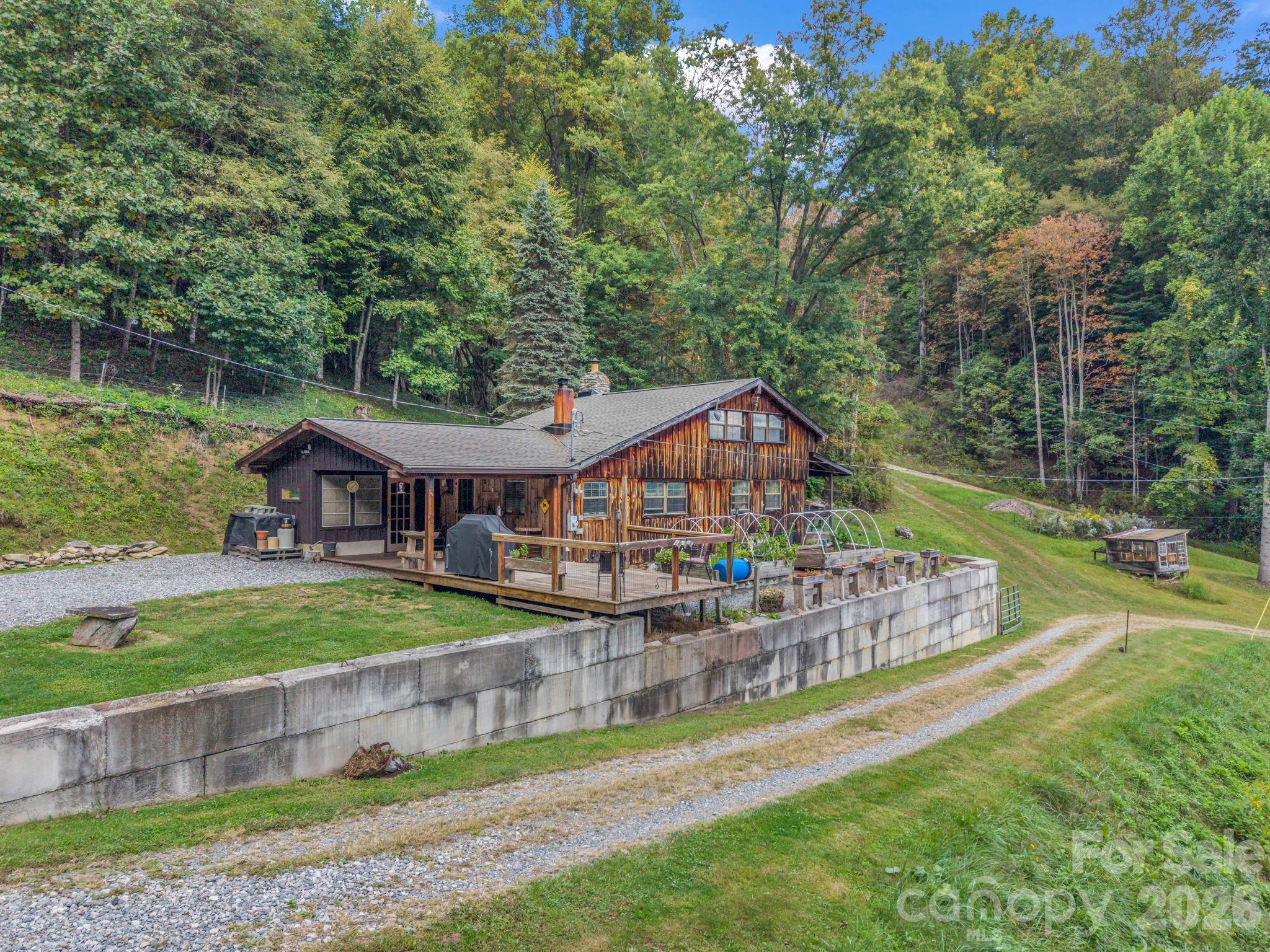 765 Hawk Ridge Lane Property Photo 7