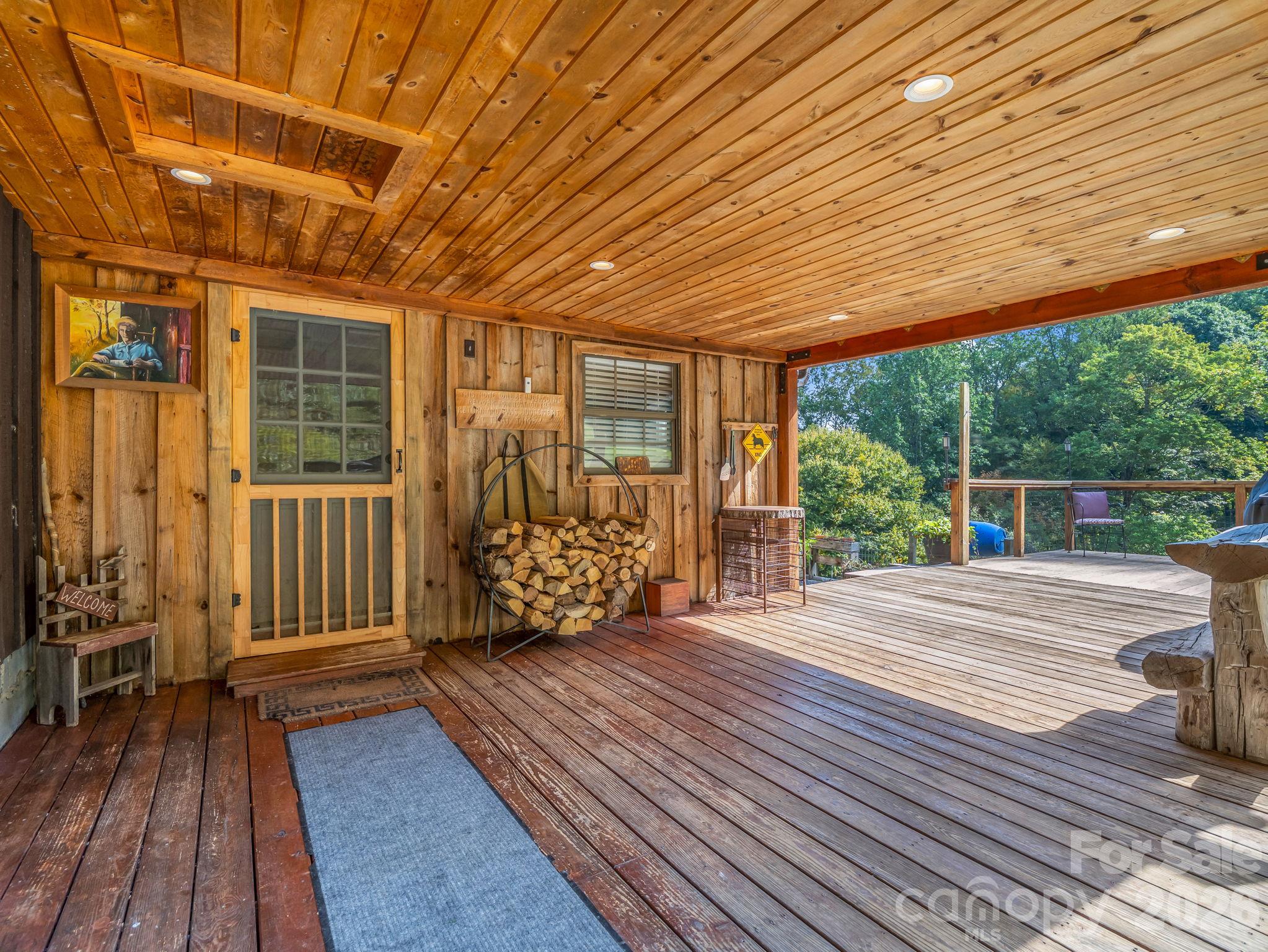 765 Hawk Ridge Lane Property Photo 12
