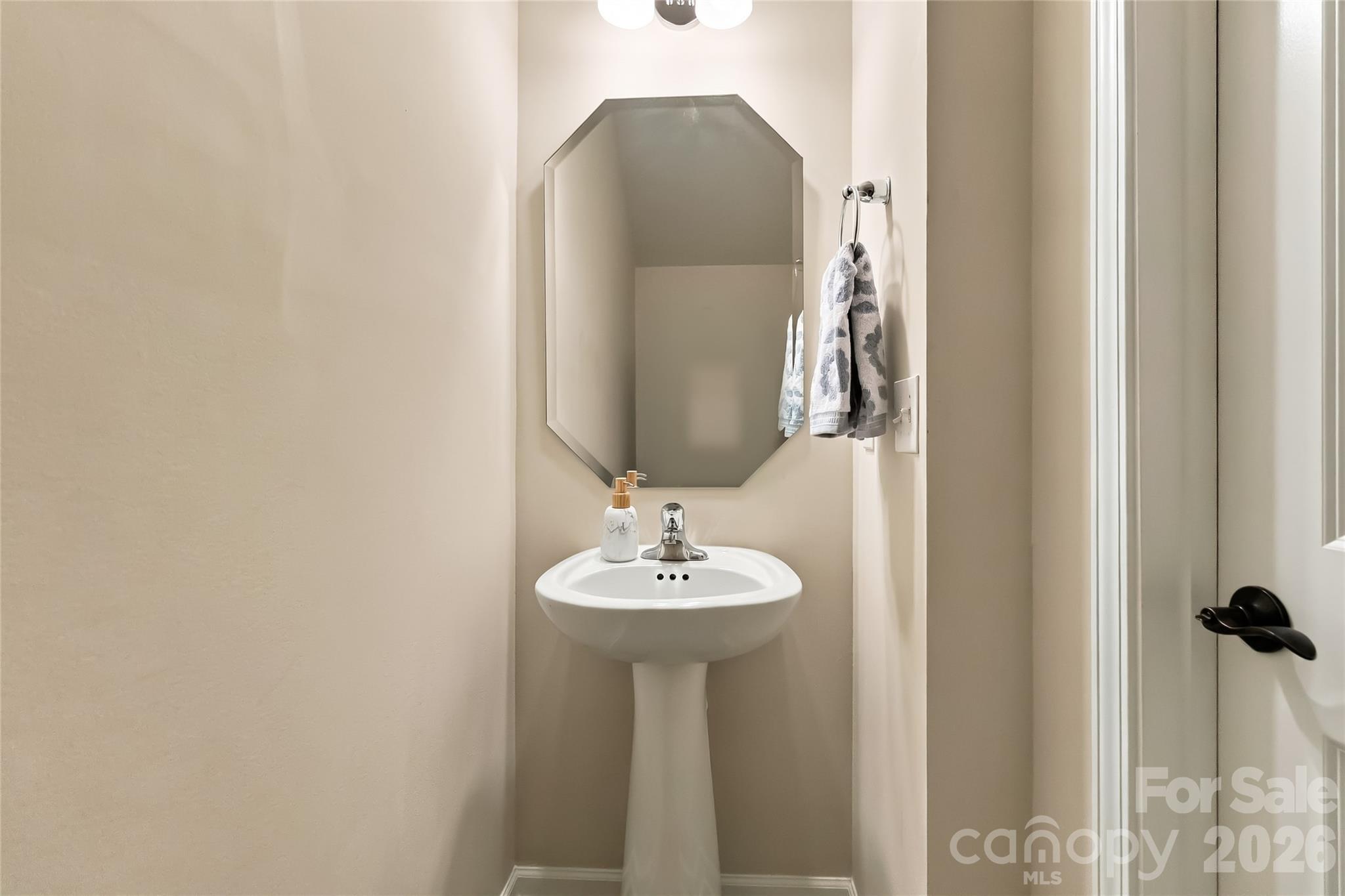 15640 Little Bluestem Street Property Photo 16