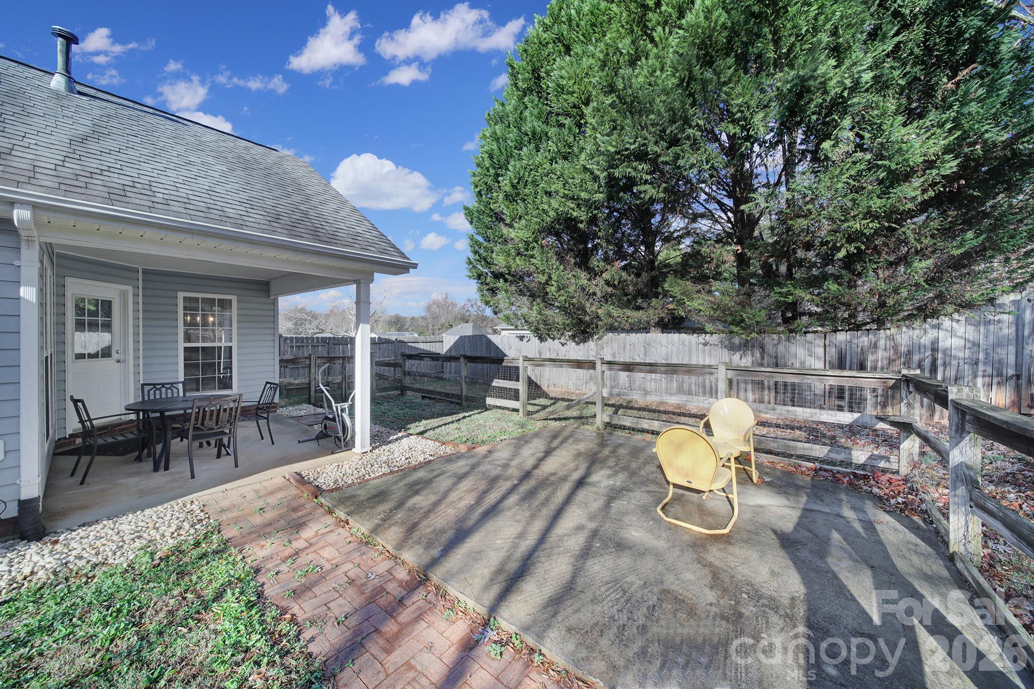 713 Pesca Lane Property Photo 3