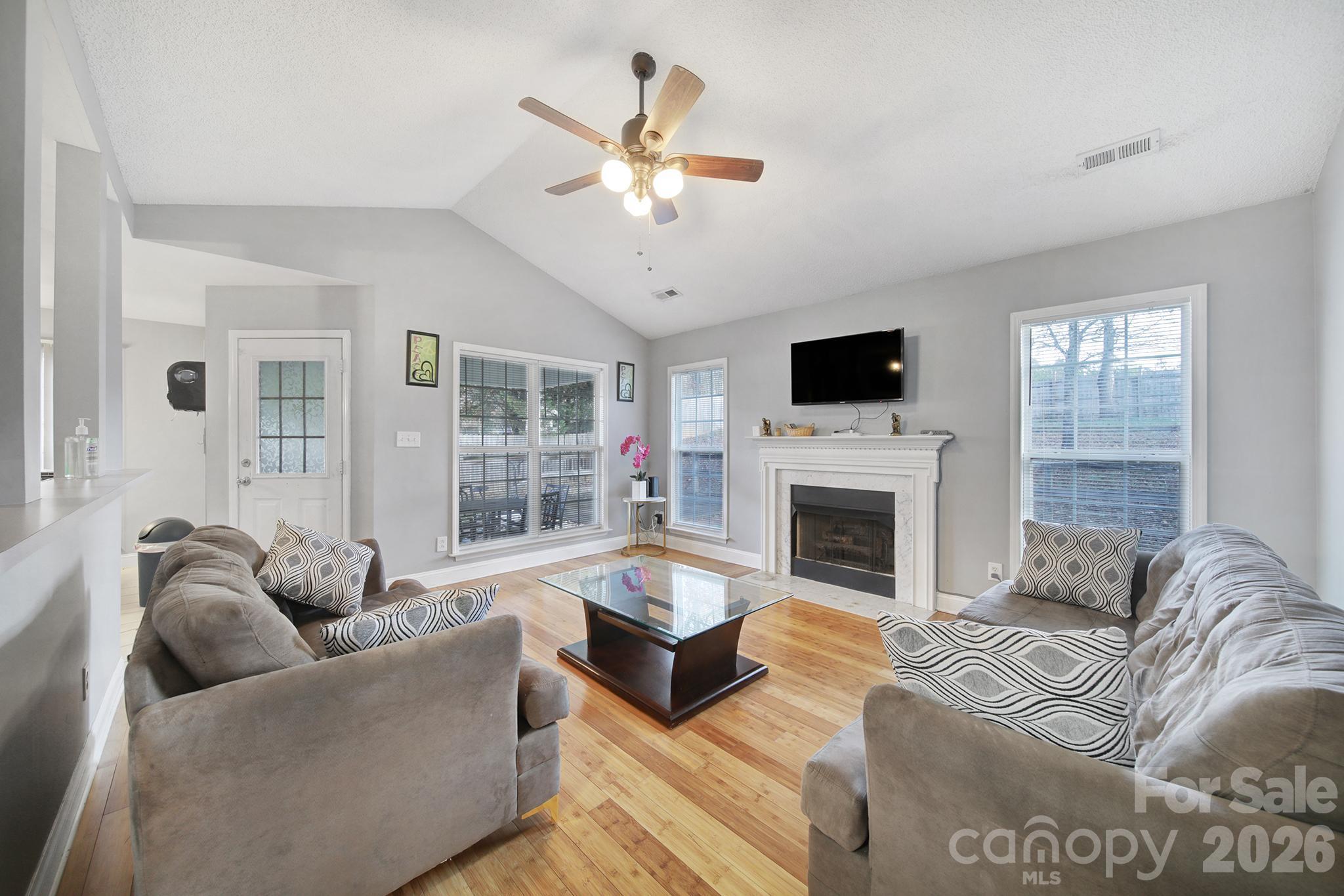 713 Pesca Lane Property Photo 8