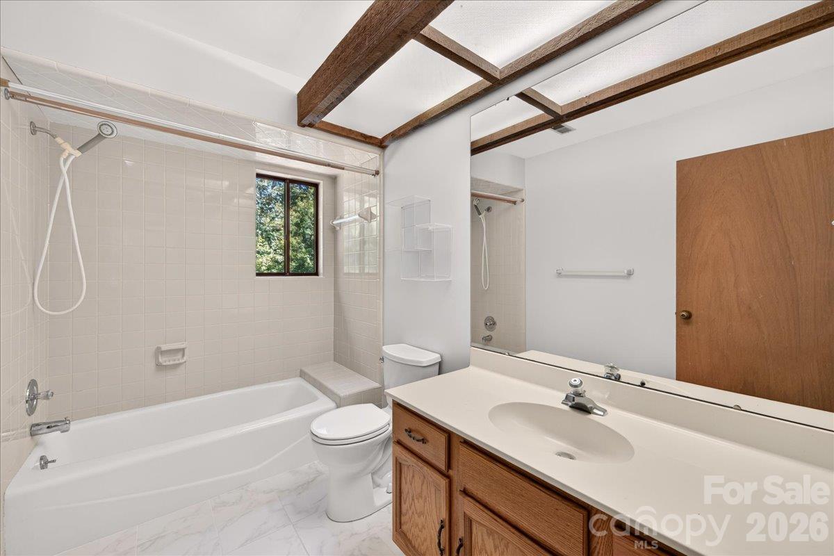 6133 Rhone Drive Property Photo 20