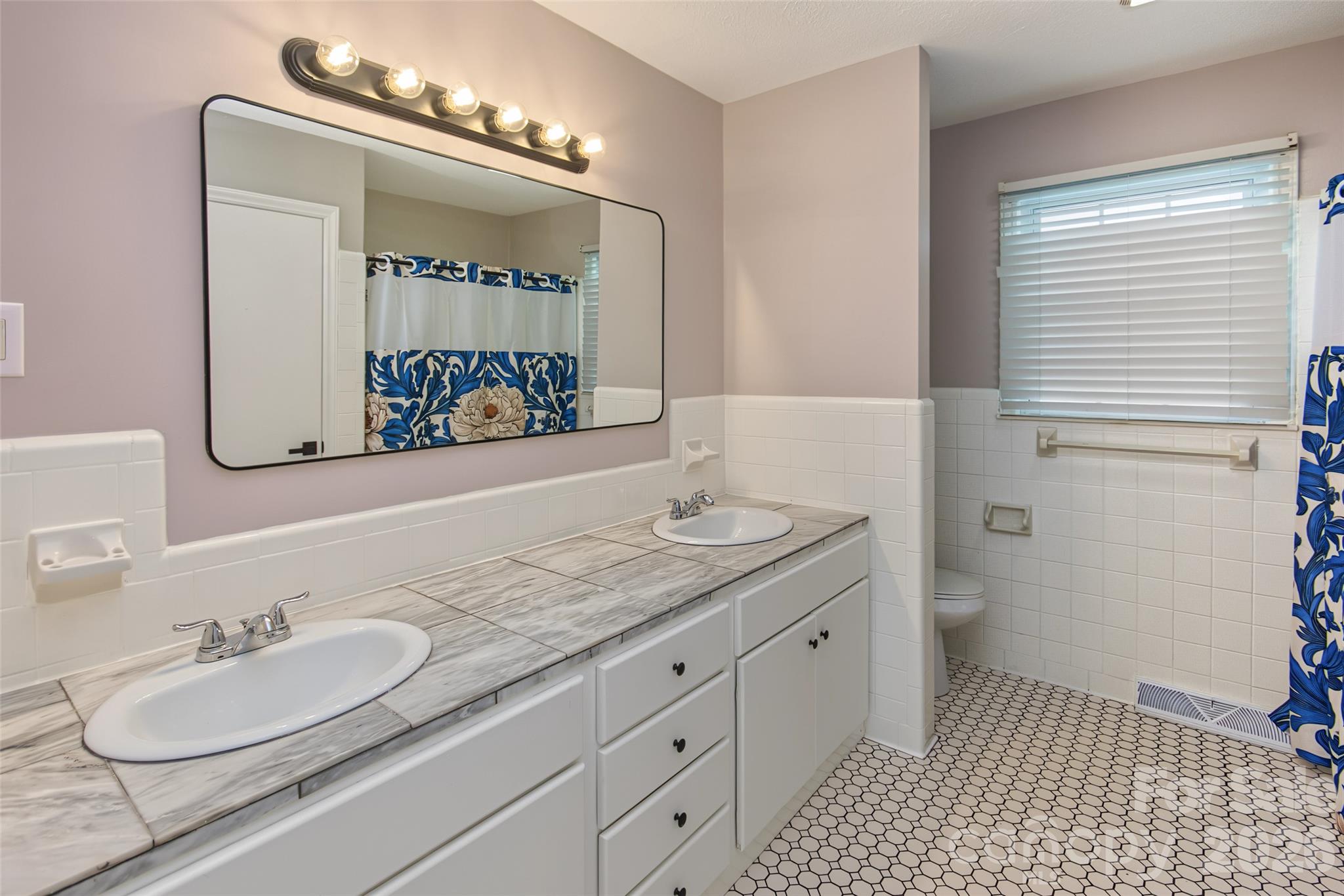 517 N Carolina Avenue Property Photo 11
