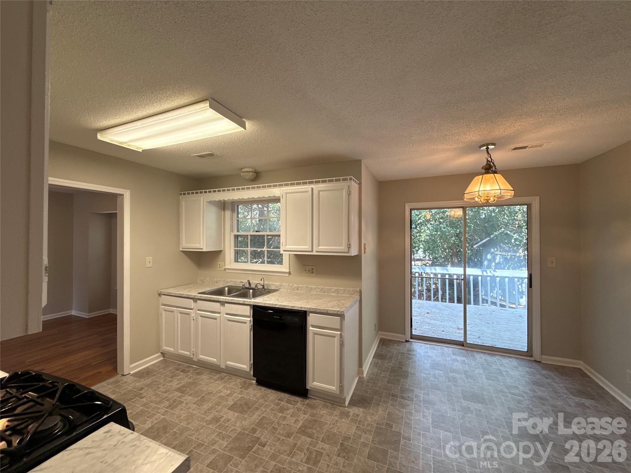 3505 Fortis Lane Property Photo 8