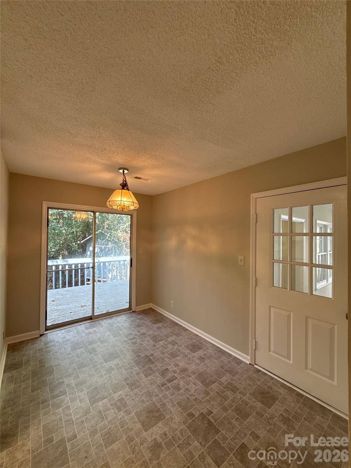 3505 Fortis Lane Property Photo 9