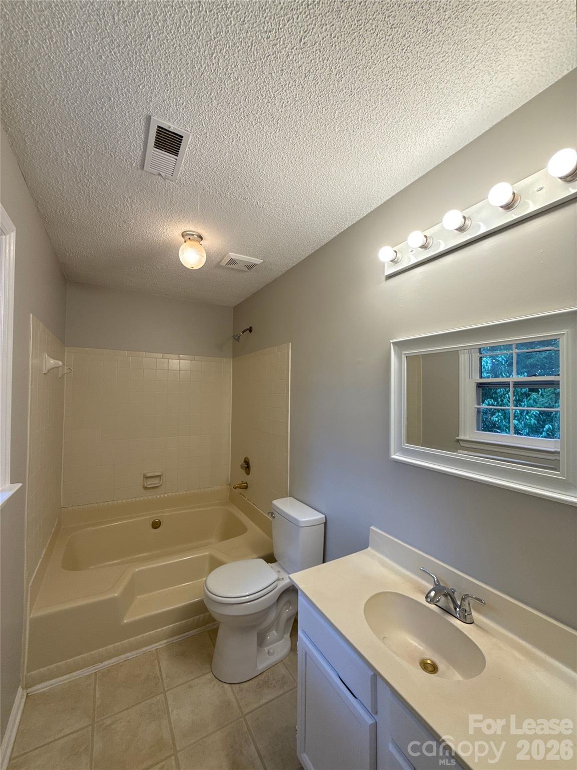3505 Fortis Lane Property Photo 14