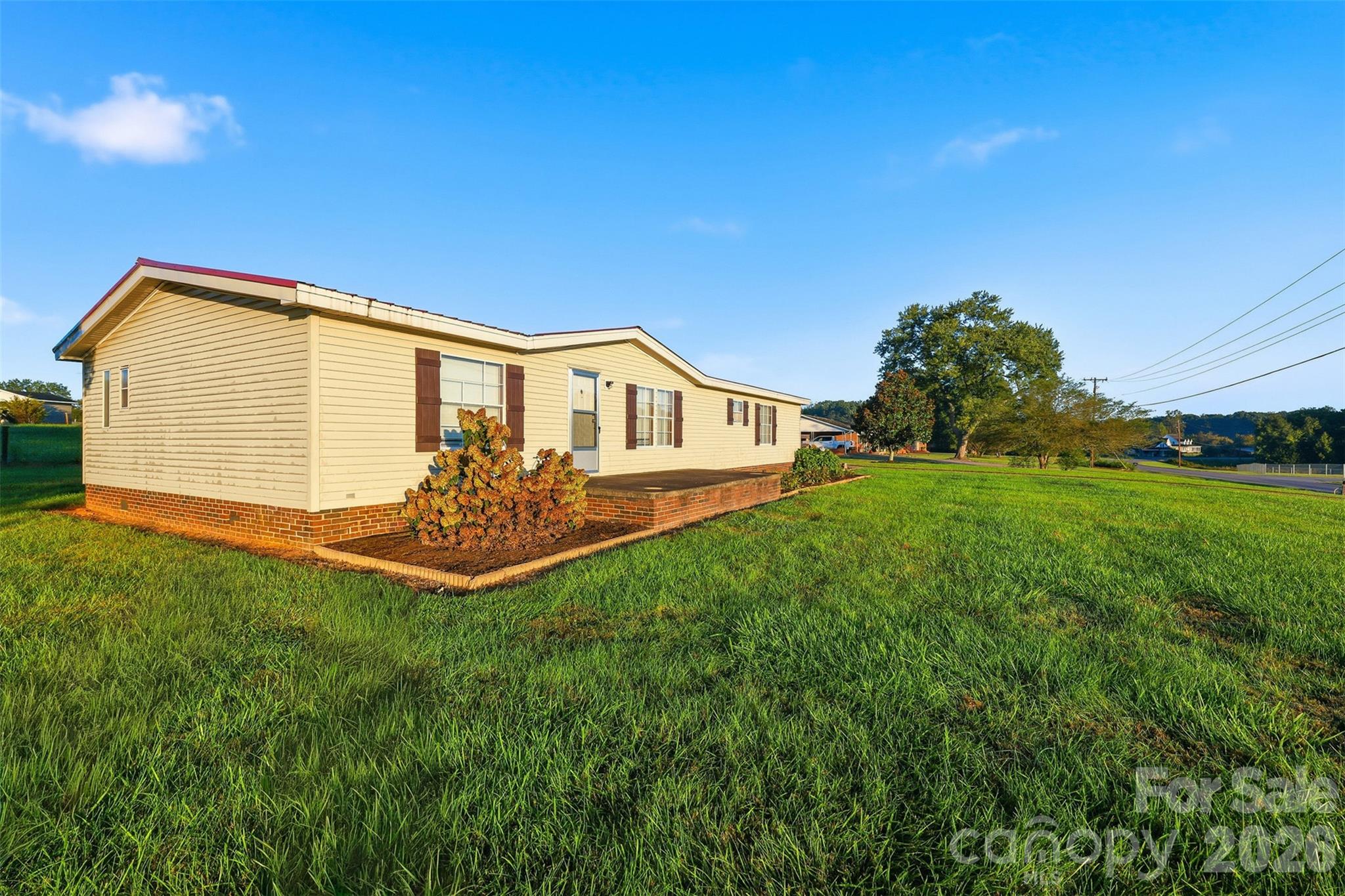 127 White Plains Road Property Photo 2