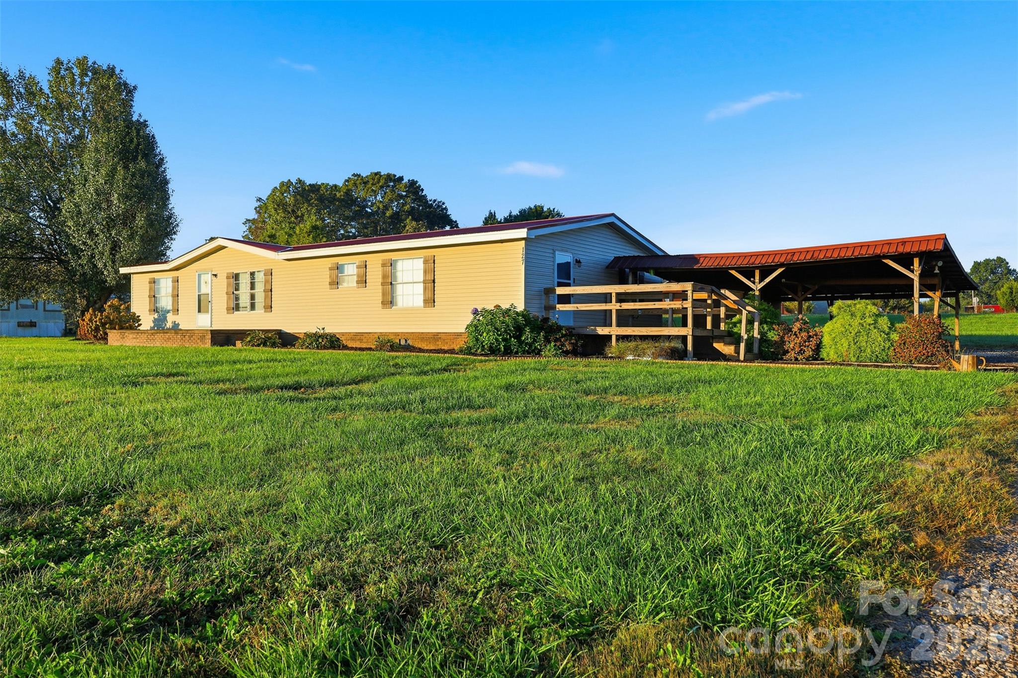 127 White Plains Road Property Photo 3