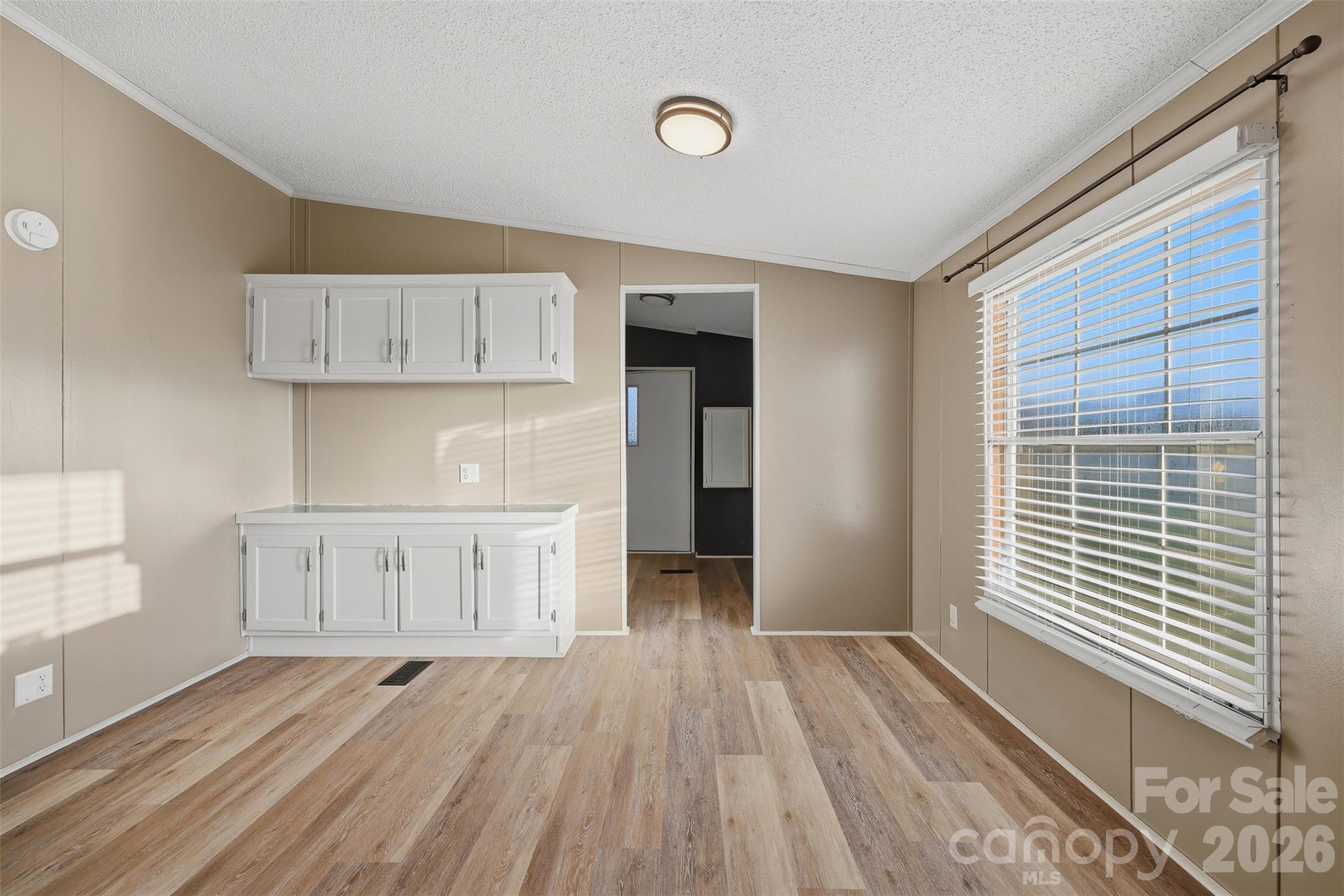 127 White Plains Road Property Photo 8