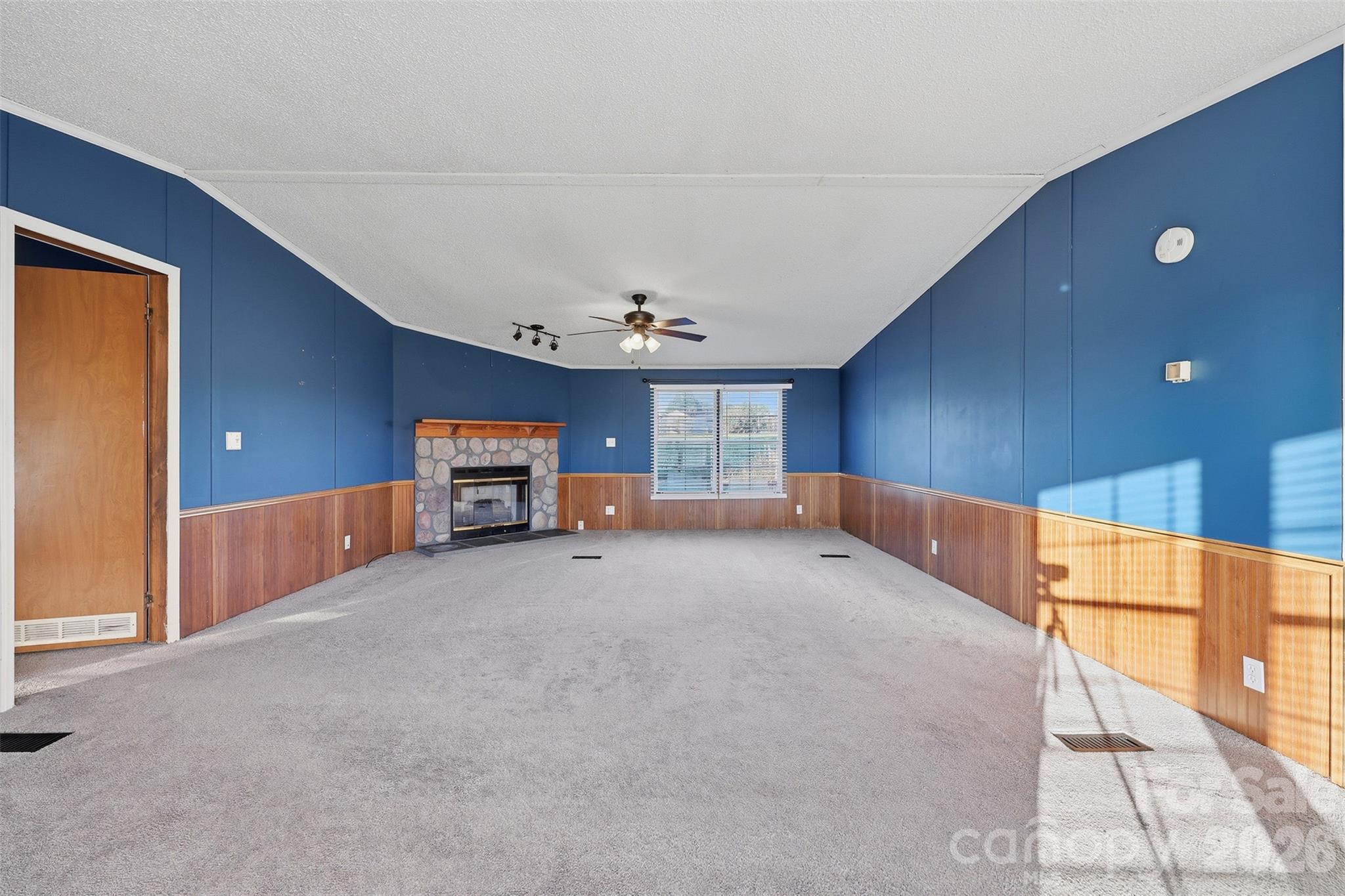 127 White Plains Road Property Photo 13