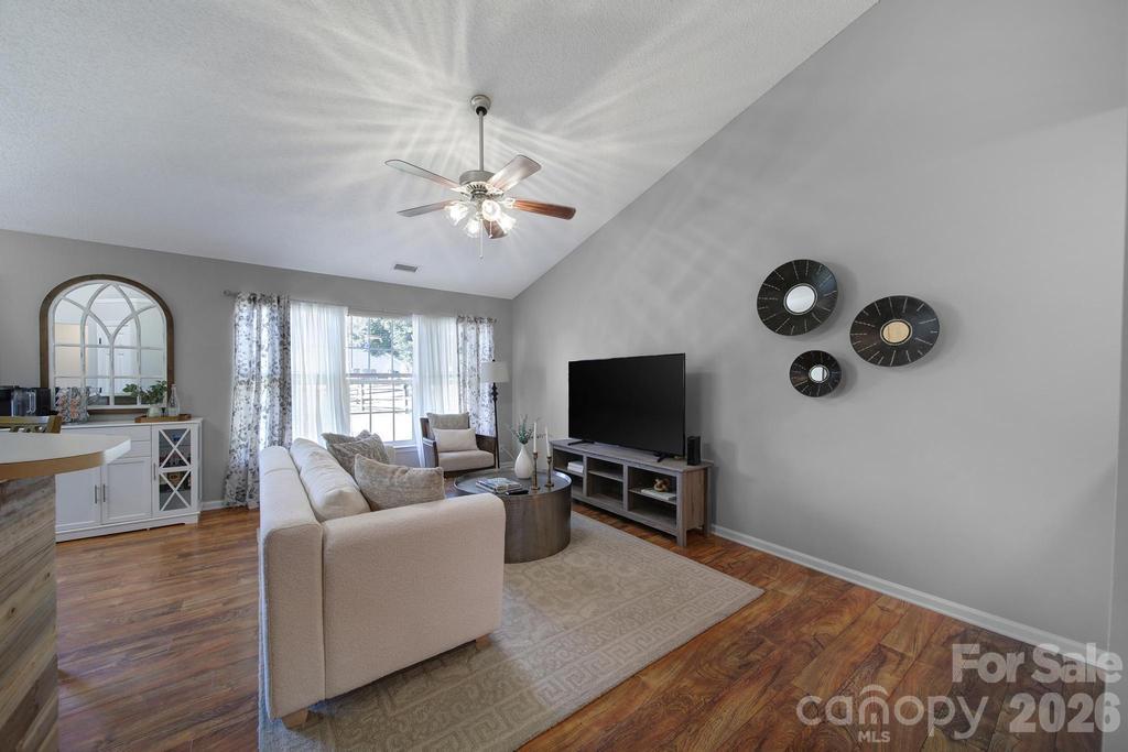 137 Bosburg Drive Property Photo 9