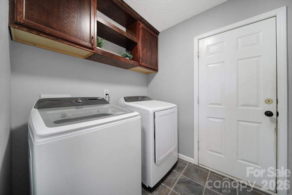 137 Bosburg Drive Property Photo 17