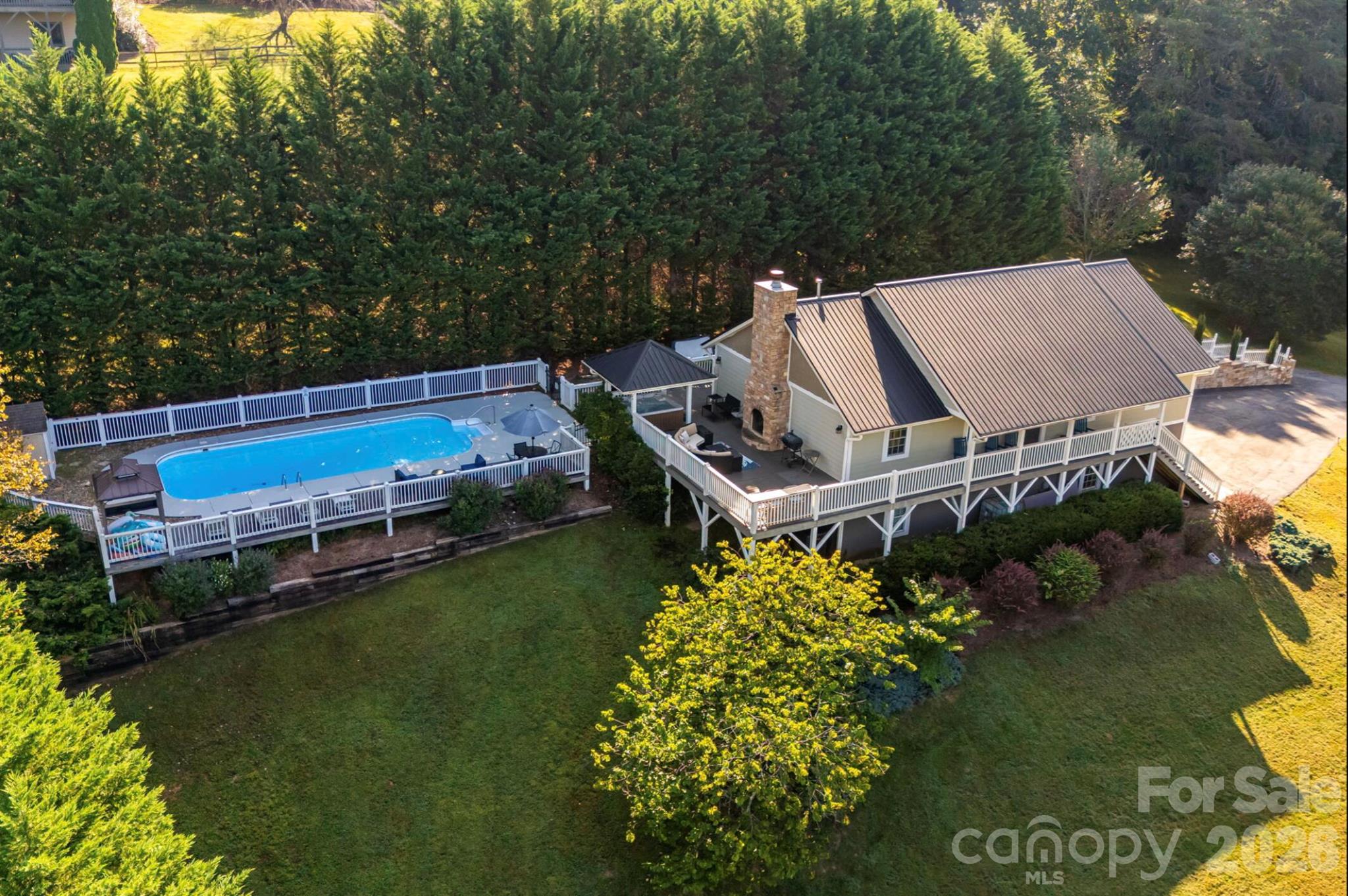 29 Miranda Knoll Property Photo 1